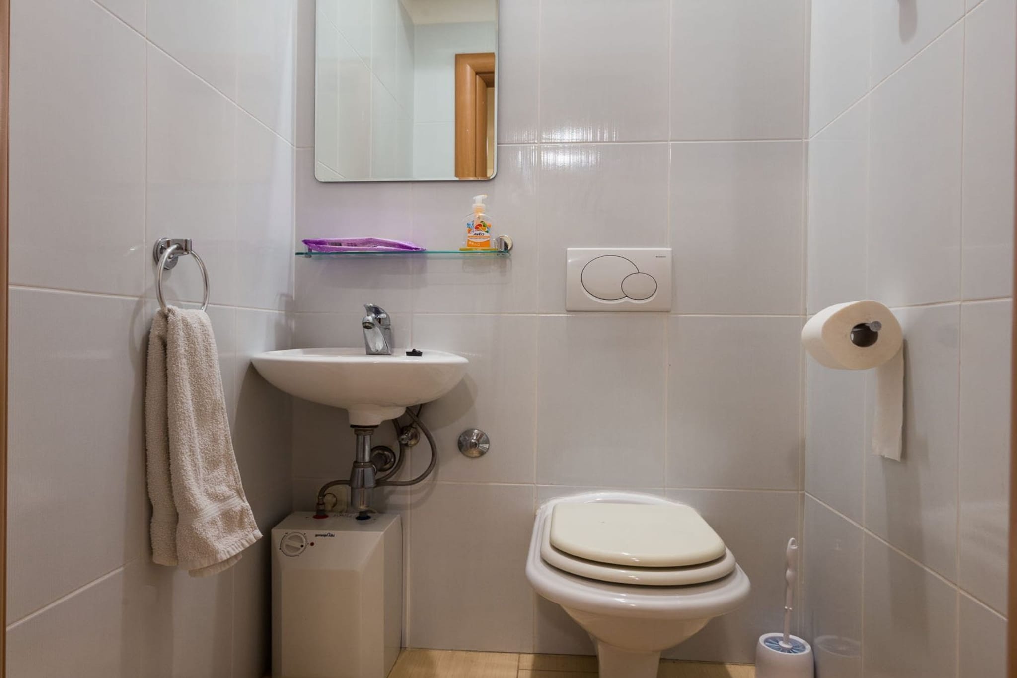 Elegant and Lavish Leisure Apartments Zadar with Outdoor Pool - Standard Two Bedroom Apartment with Terrace (owner Orange)-Badkamer
