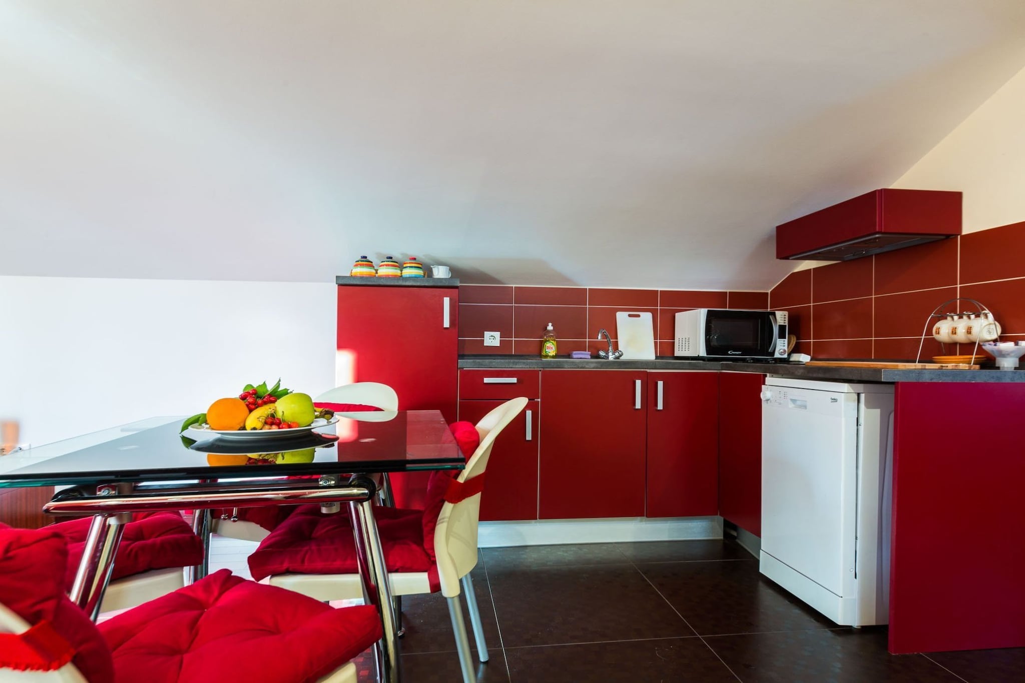 Elegant and Lavish Leisure Apartments Zadar with Outdoor Pool  - One Bedroom Apartment (owner Marasca)-Keuken