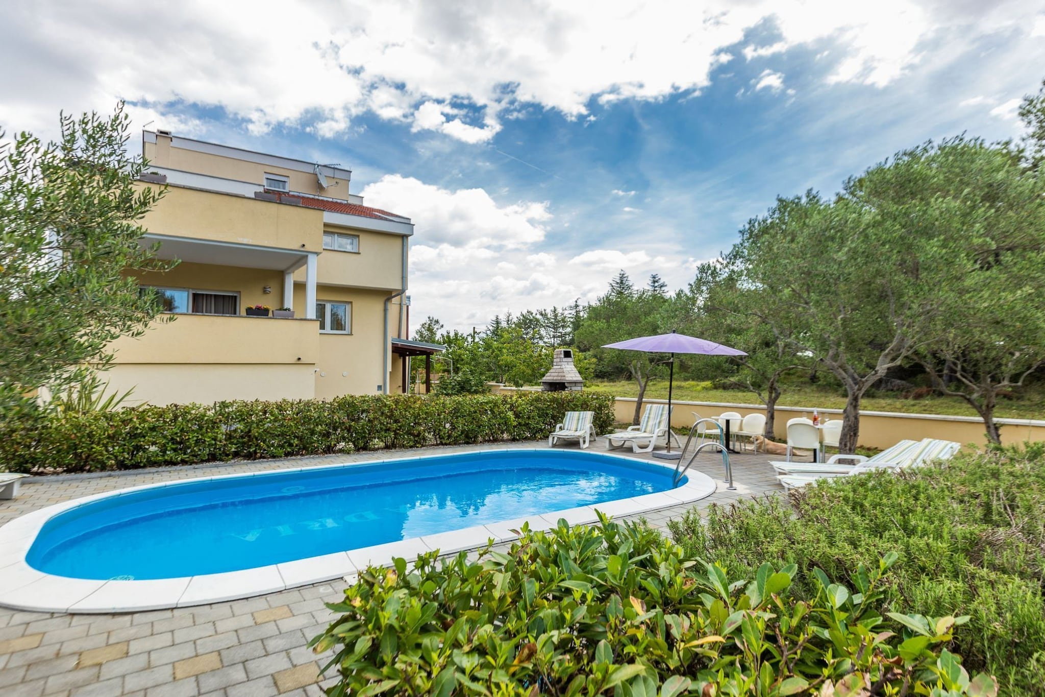 Elegant and Lavish Leisure Apartments Zadar with Outdoor Pool  - One Bedroom Apartment (owner Marasca)-Zwembad