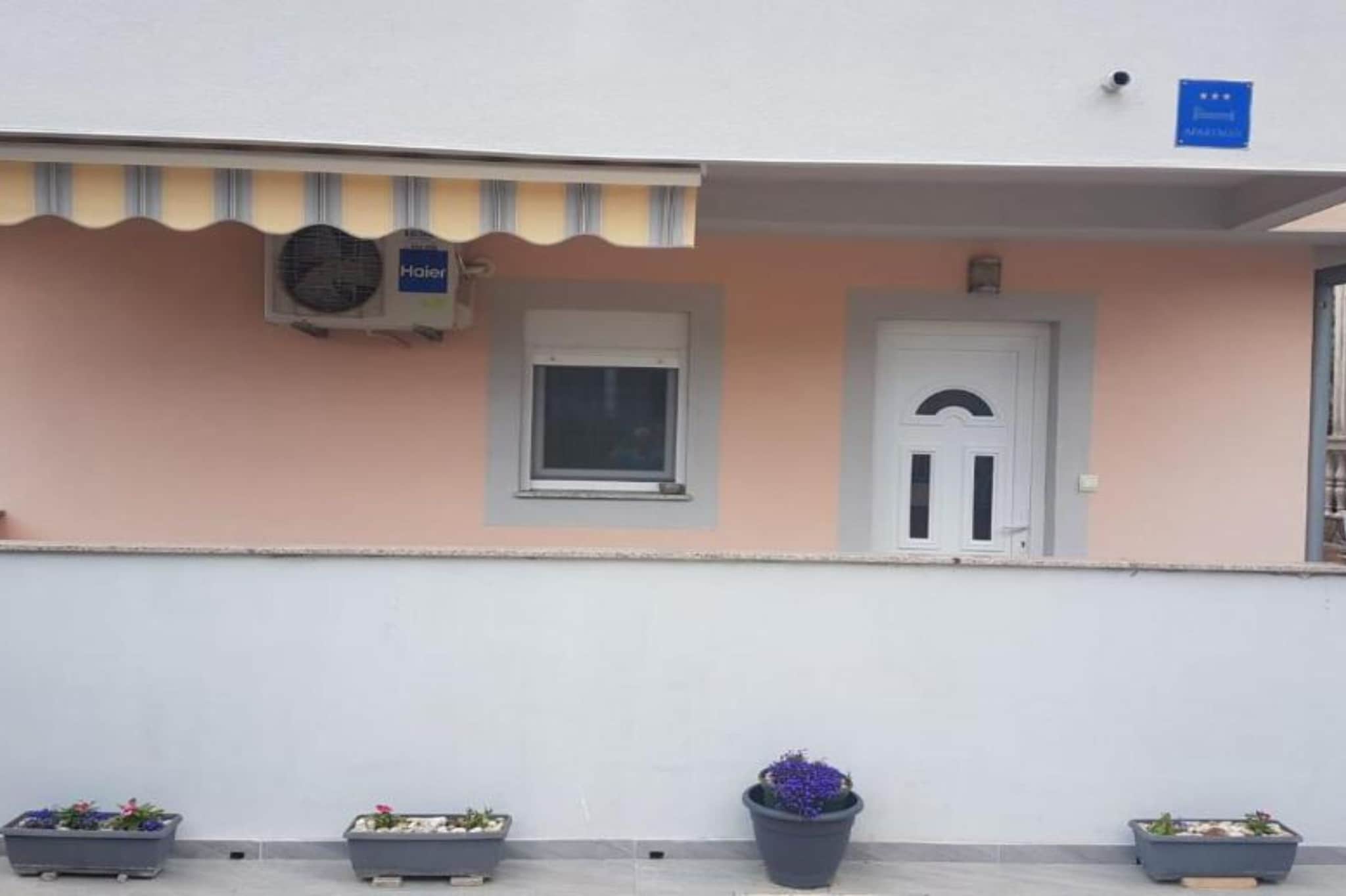 Modern Apartments in Zadar with Private Terrace - Studio Apartment with Terrace-Außenbereich
