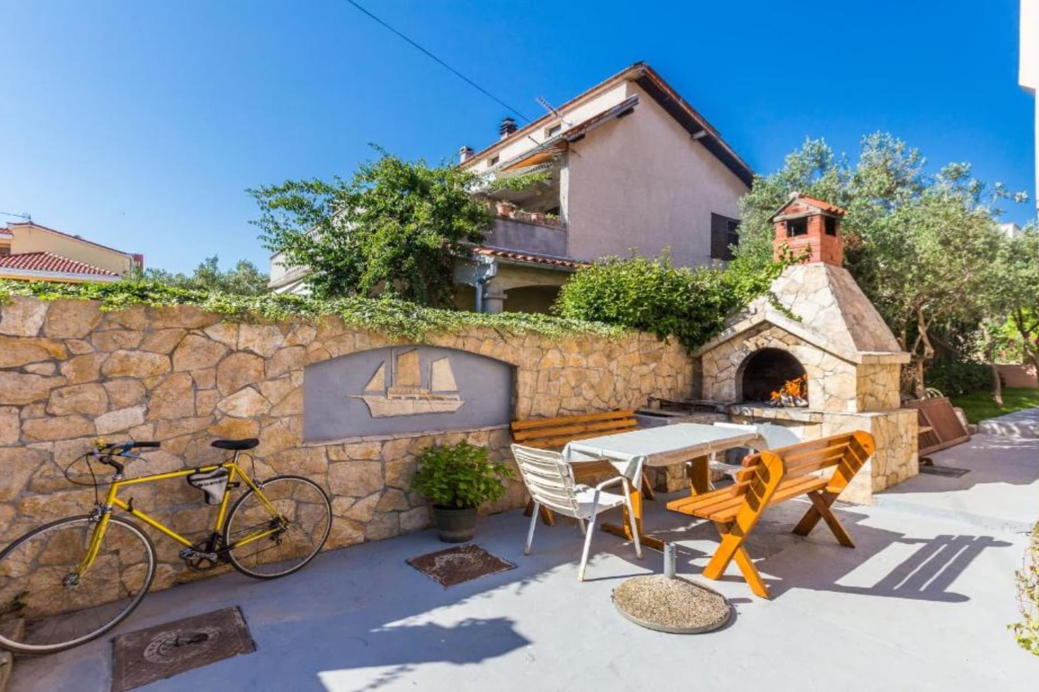 Modern Apartments in Zadar with Private Terrace - Studio Apartment with Terrace