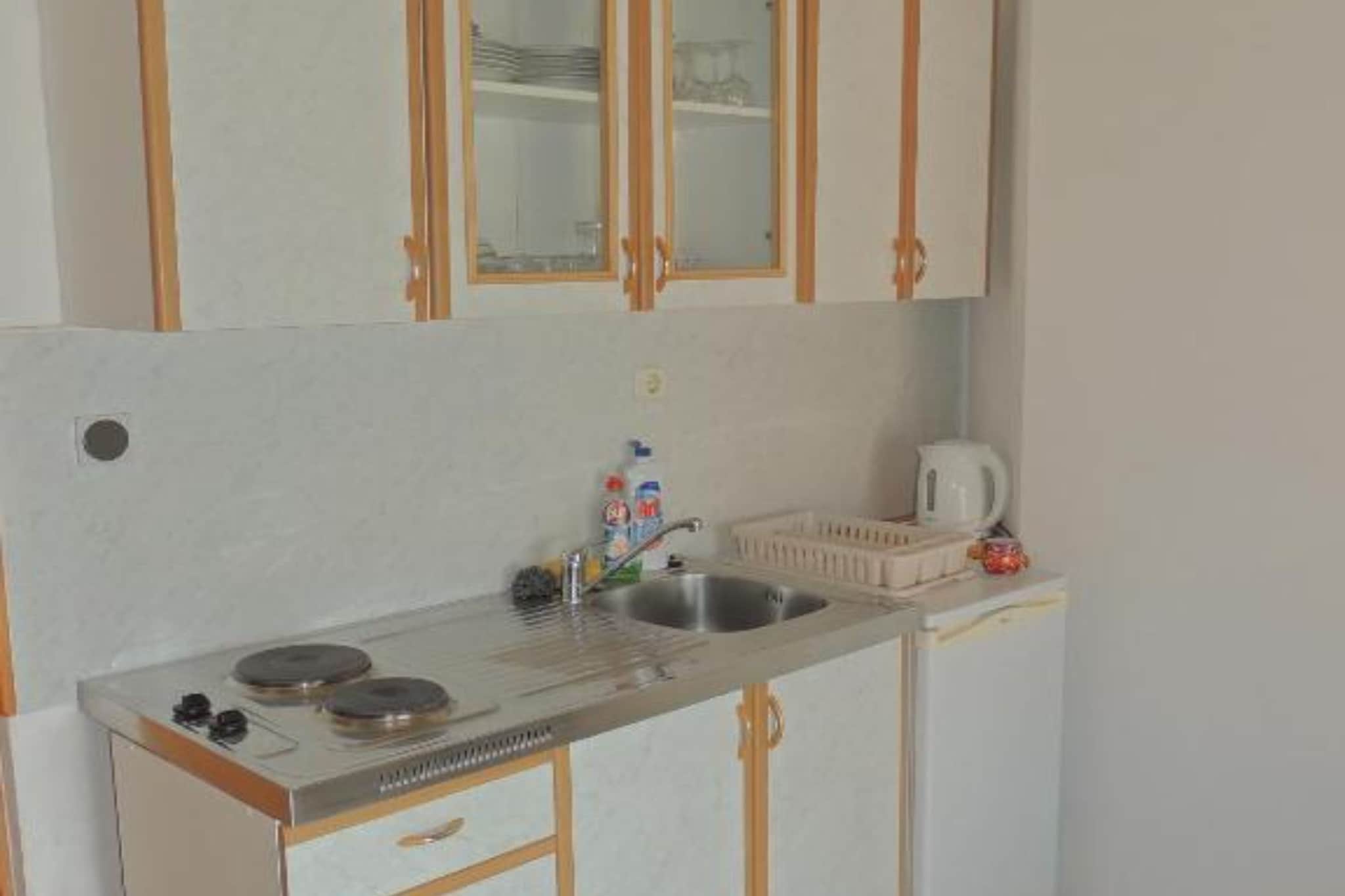 One Bedroom Apartment (A2)-Keuken