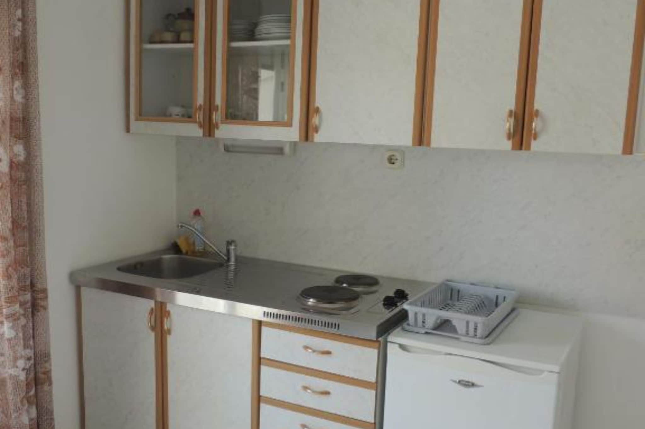 One Bedroom Apartment (A2)-Keuken