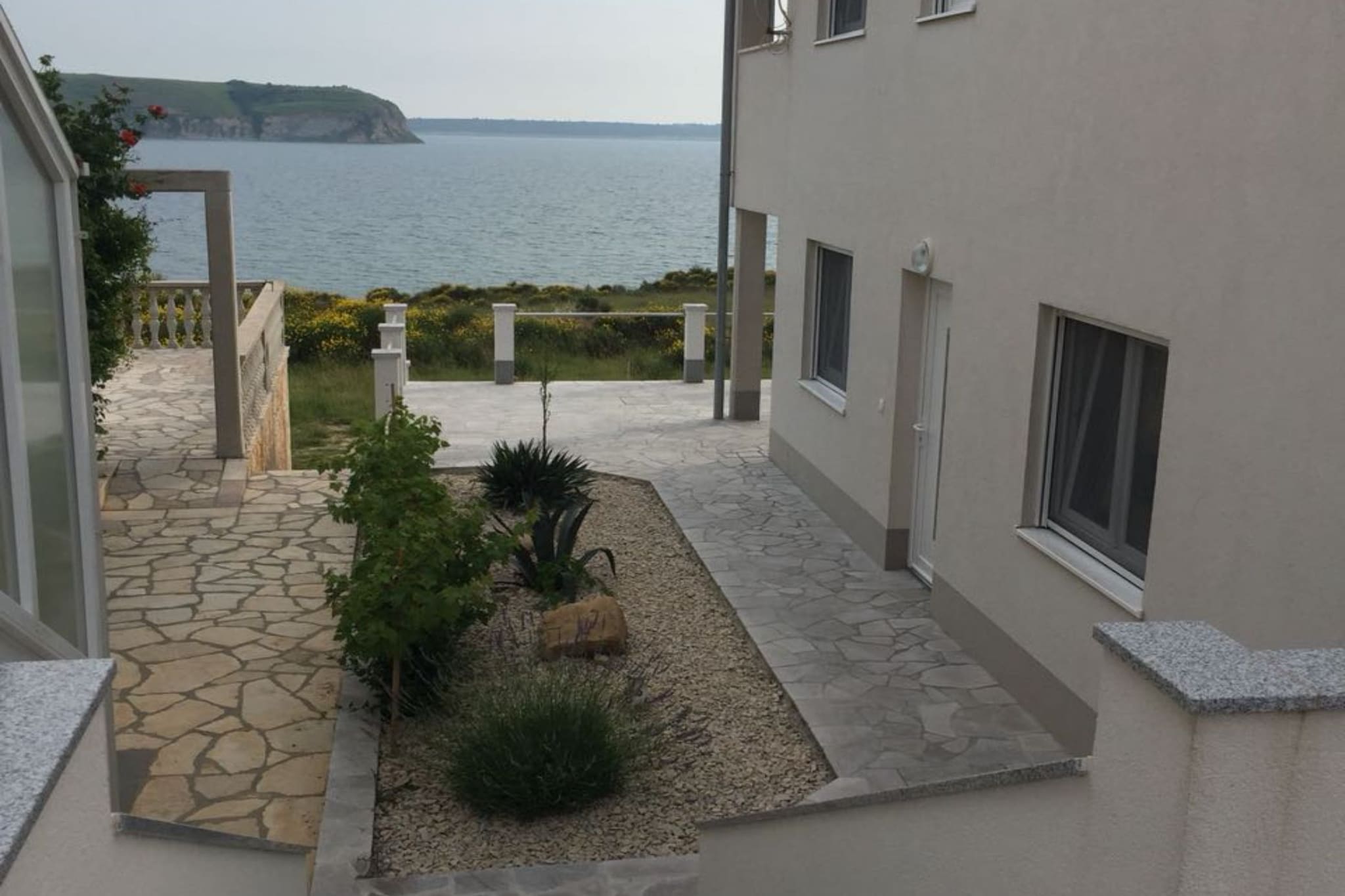 One-Bedroom Apartment (A1)-Buitenlucht
