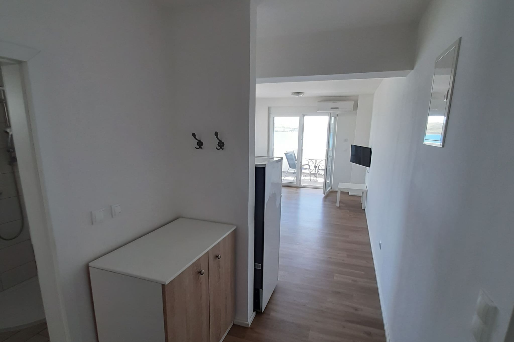 One-Bedroom Apartment (A1)-Binnen