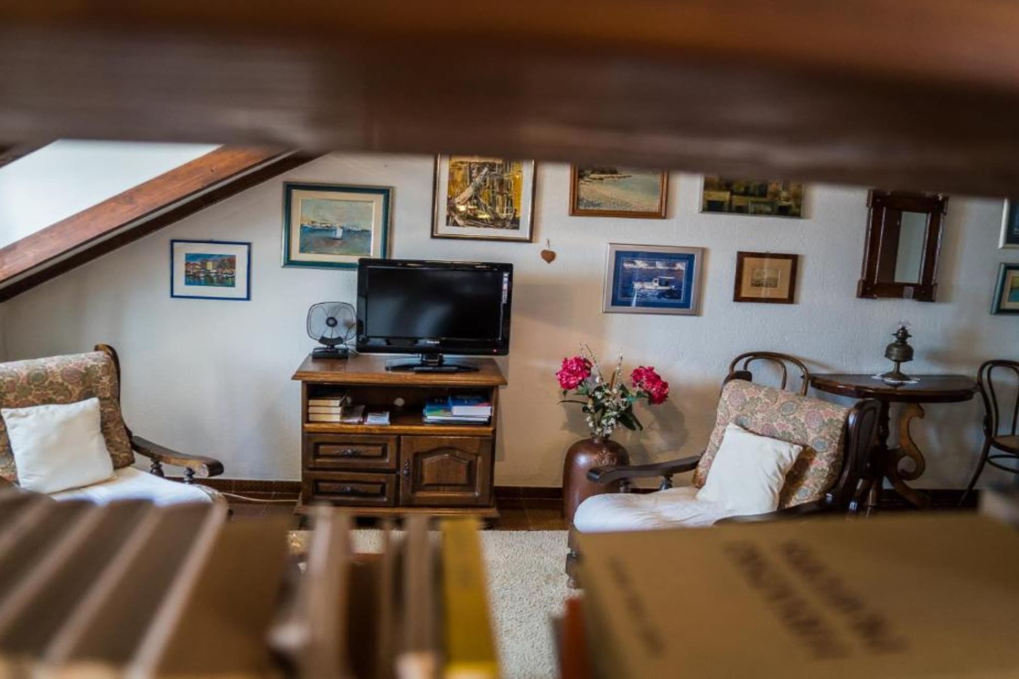 Stone House Seaside Retreat on Brač Island - Two Bedroom Apartment 1-Living room