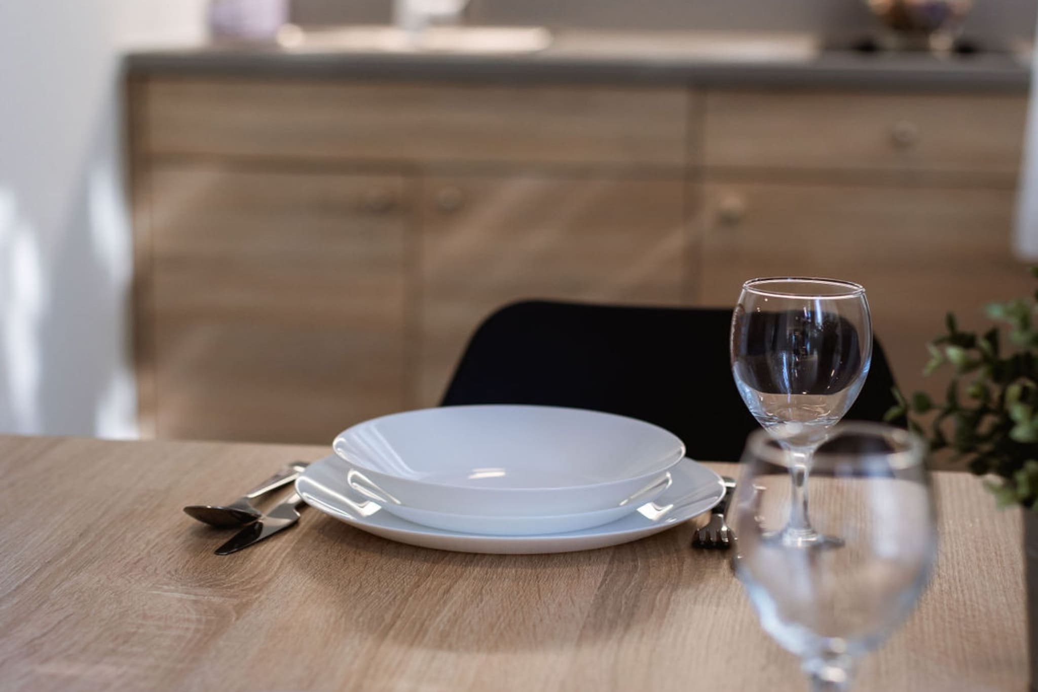 Stylish Apartments with Osijek Near Top Attractions - Standard Studio Apartment  - Maks 3-Eetkamer
