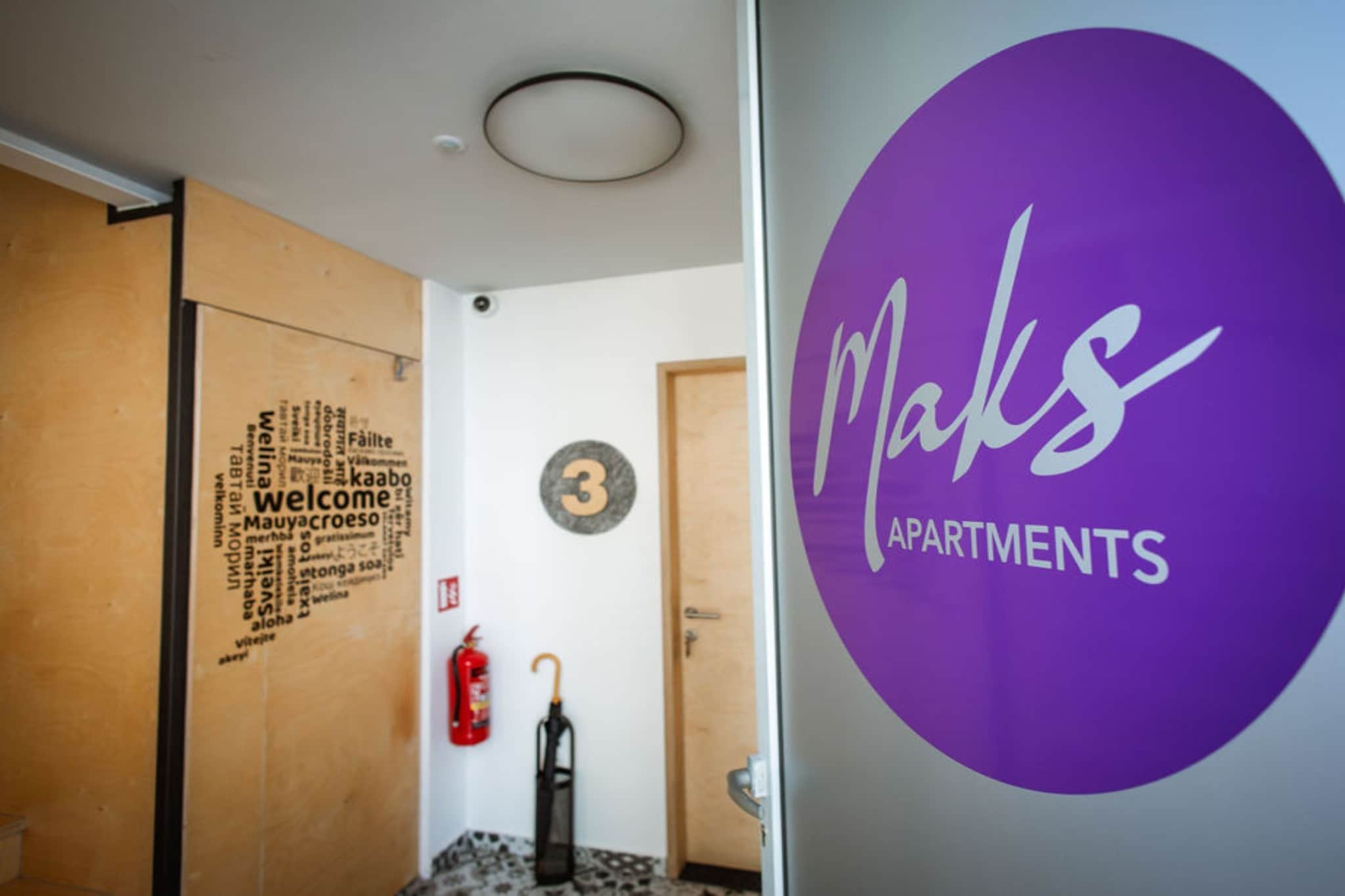 Stylish Apartments with Osijek Near Top Attractions - Standard Studio Apartment  - Maks 3-Binnen