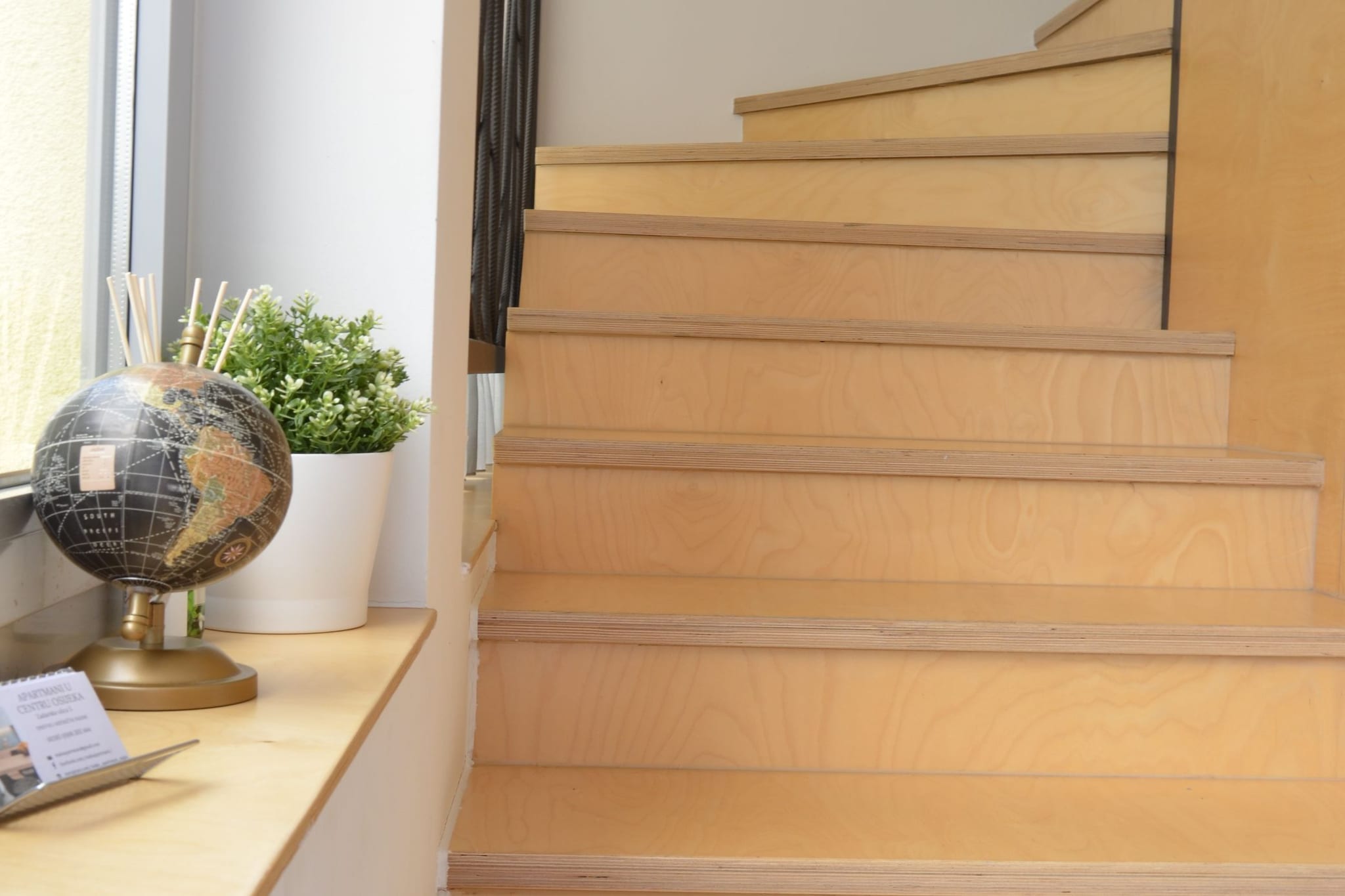 Stylish Apartments with Osijek Near Top Attractions - Comfort Studio Apartment - Maks-Treppe