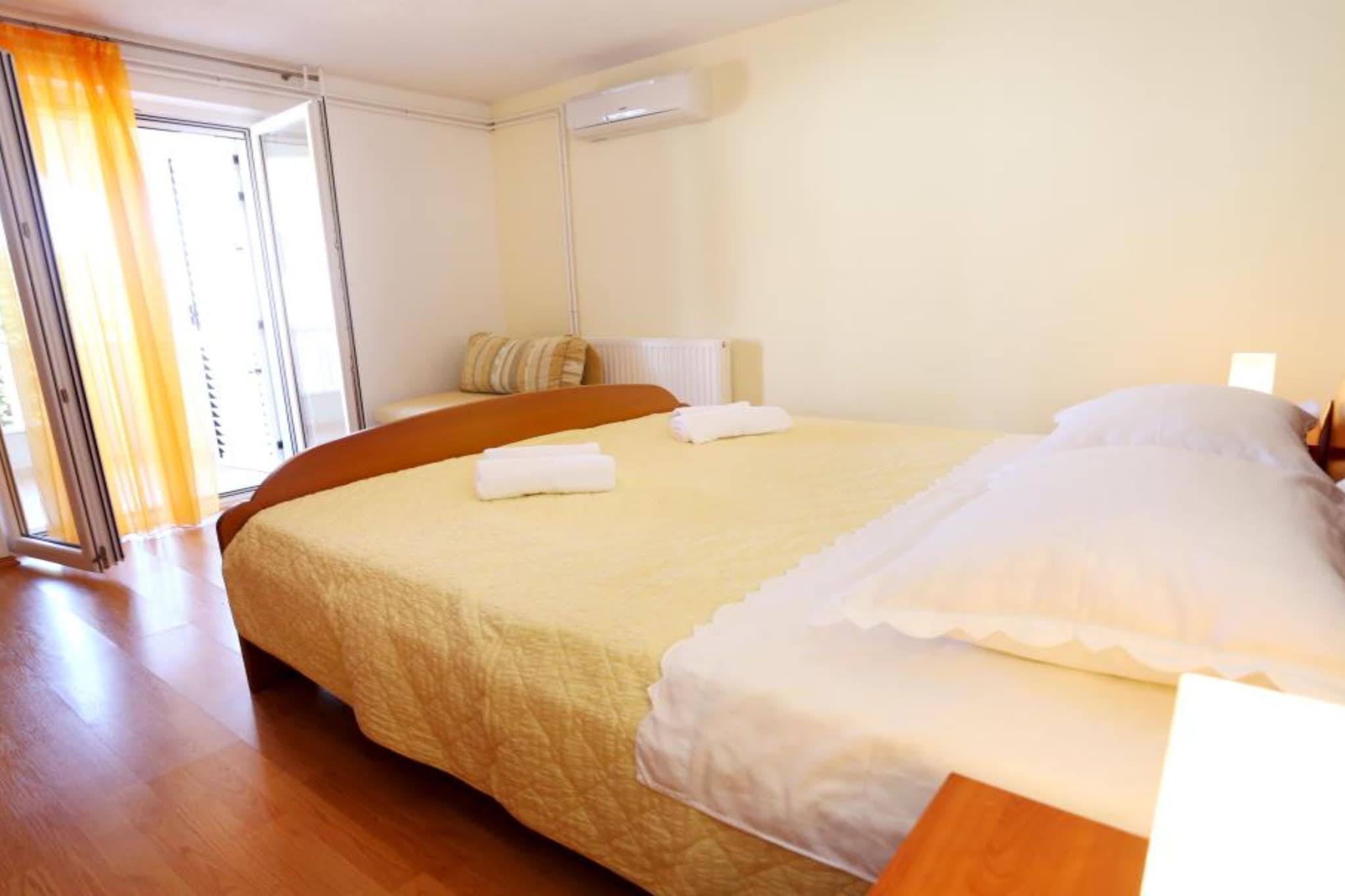 One-Bedroom Apartment With Terrace And Sea View (A1)-Slaapkamer