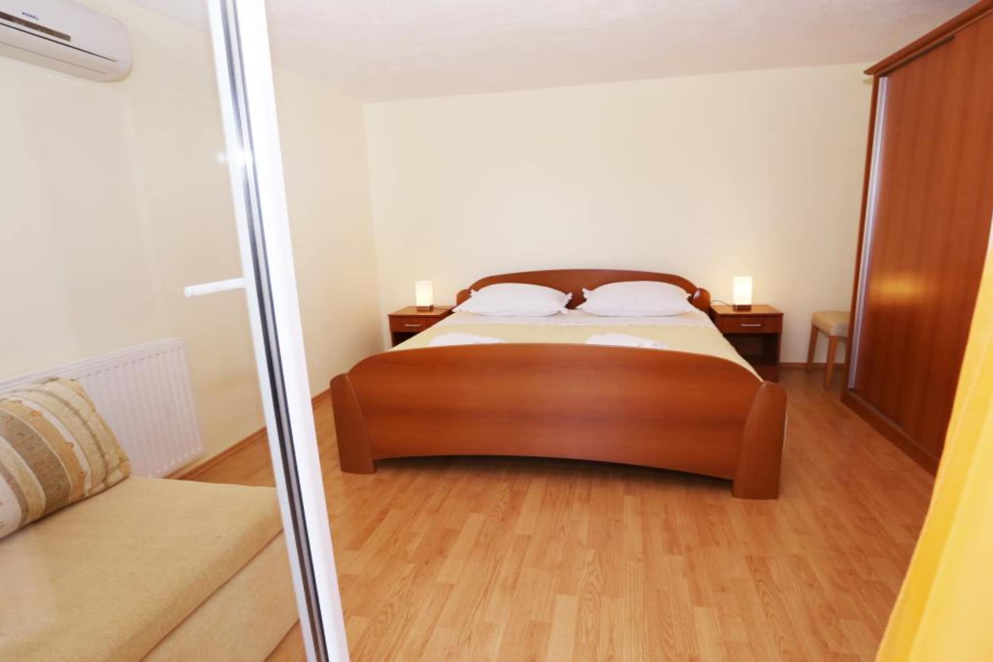 One-Bedroom Apartment With Terrace And Sea View (A1)-Slaapkamer