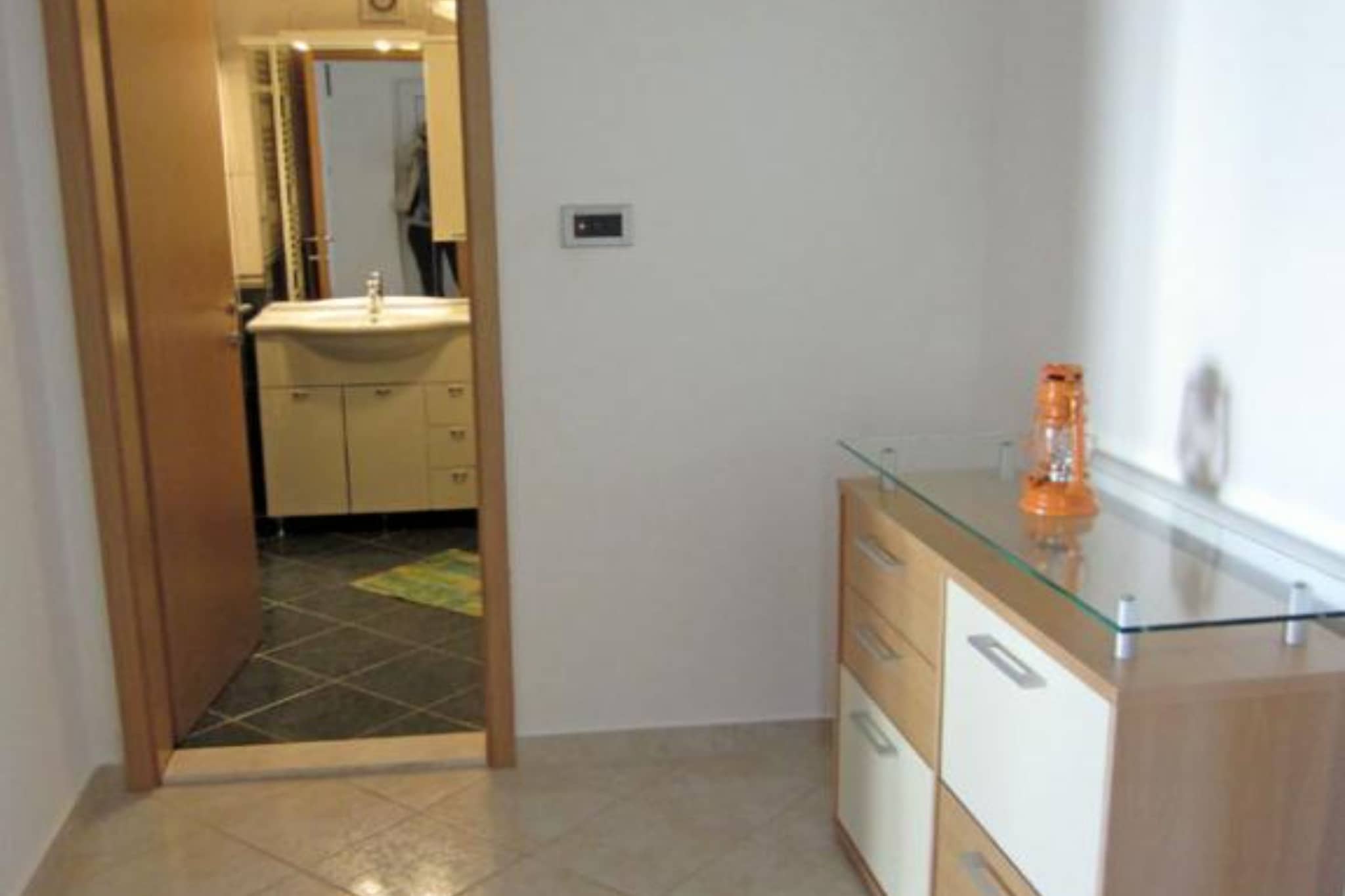 One-Bedroom Apartment With Terrace And Sea View (A1)