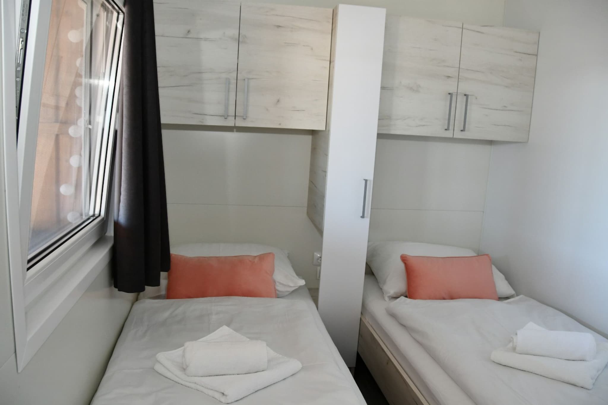 Mobile Home With Terrace And Sea View (Azzuro)-Bedroom