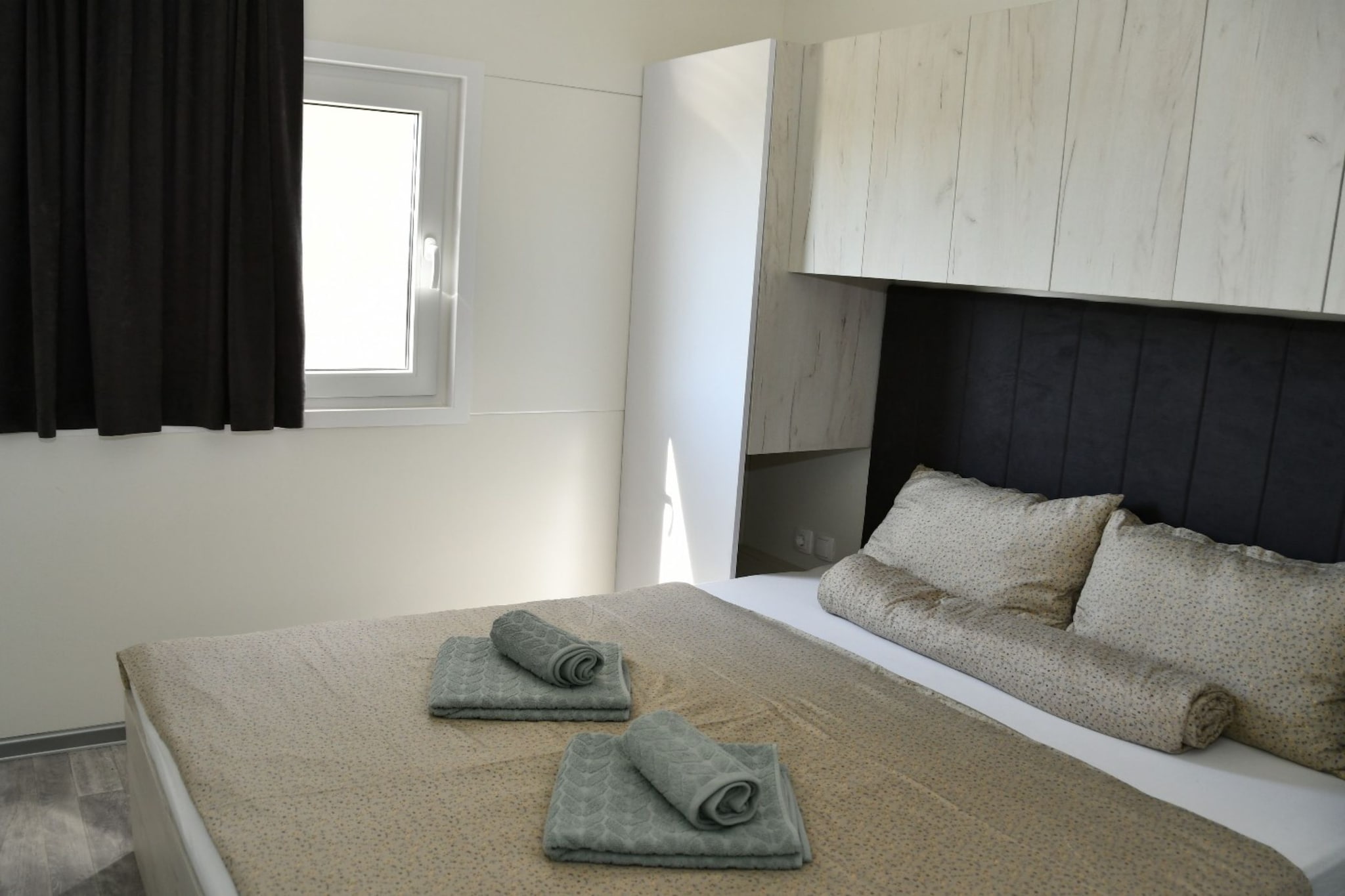 Mobile Home With Terrace And Sea View (Allegro)-Bedroom
