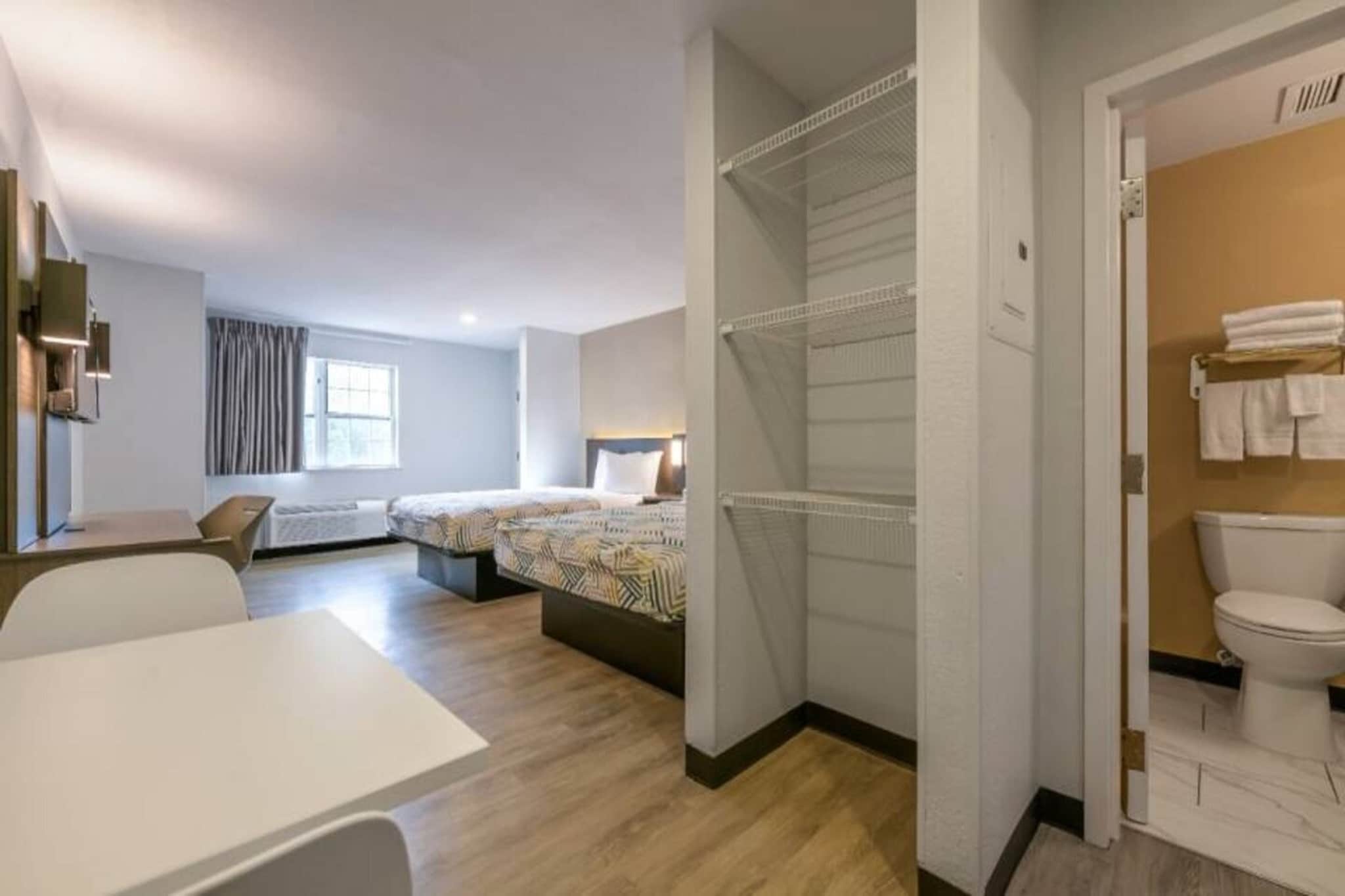 Bed Room
