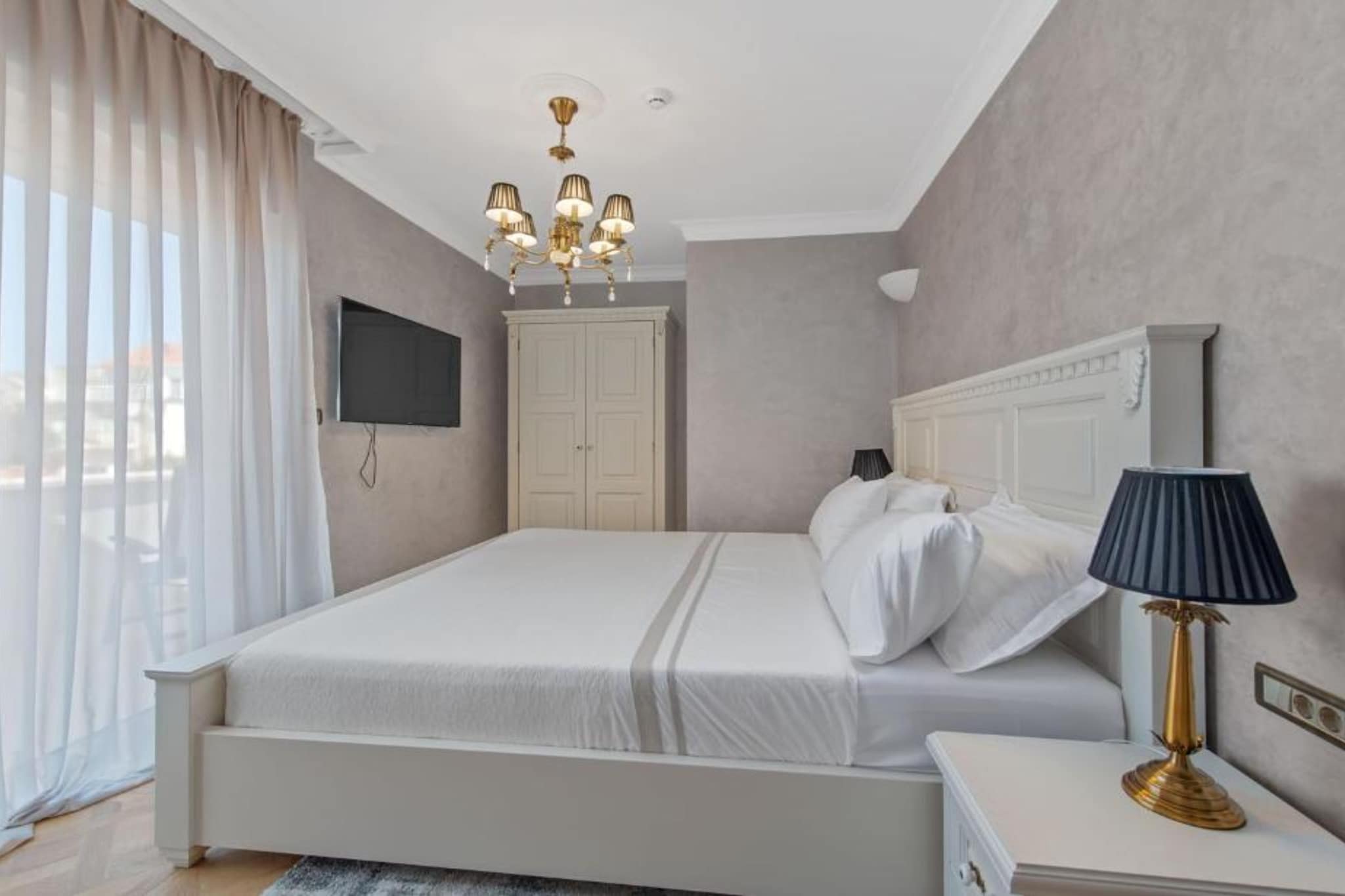 Villa Carolus in Vodice - Five Bedroom Villa with Terrace and Swimming pool-Slaapkamer