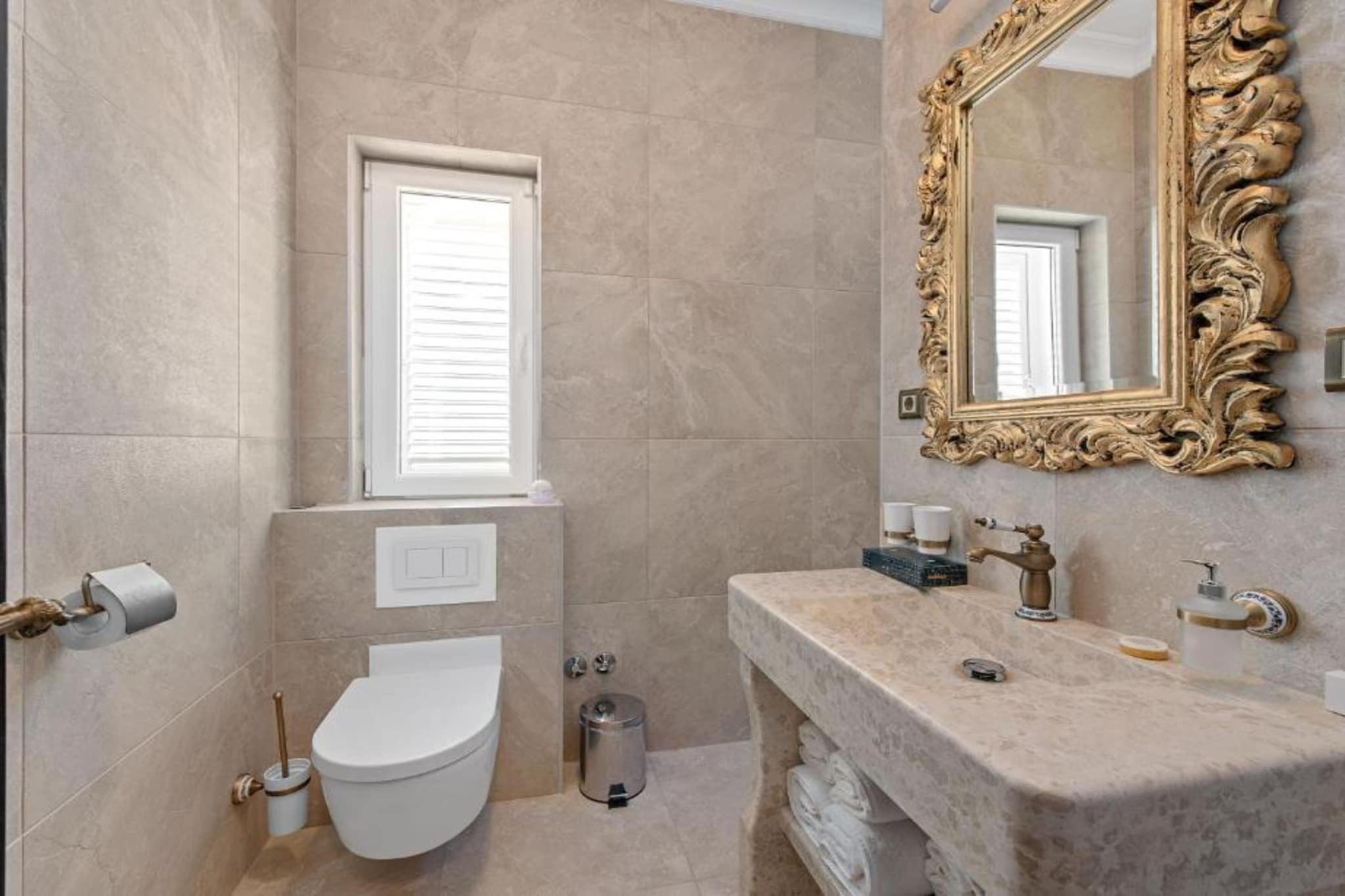 Villa Carolus in Vodice - Five Bedroom Villa with Terrace and Swimming pool-Badkamer