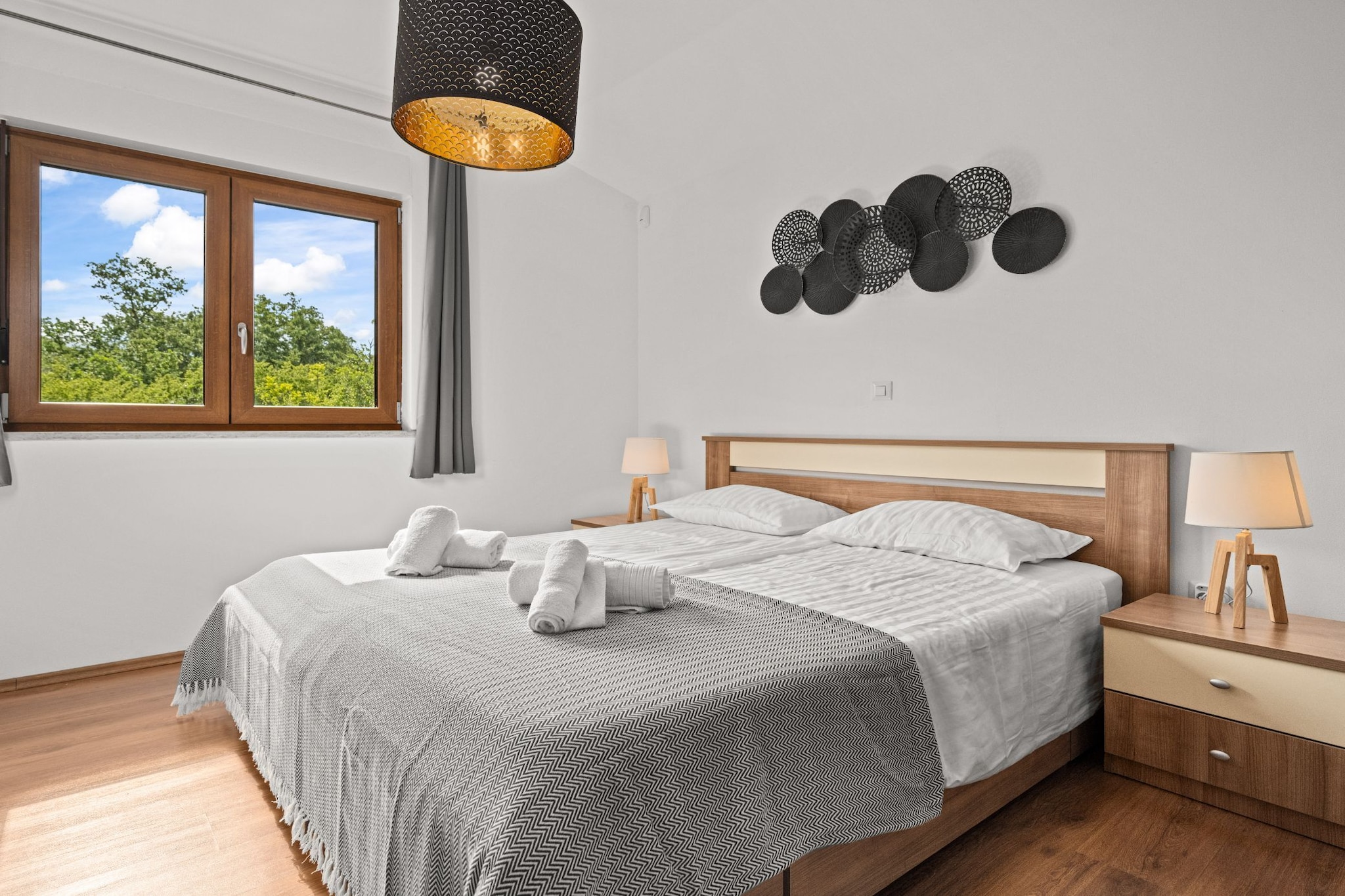 Holiday Home Mlačić - Three Bedroom Holiday Home with Pool-Slaapkamer