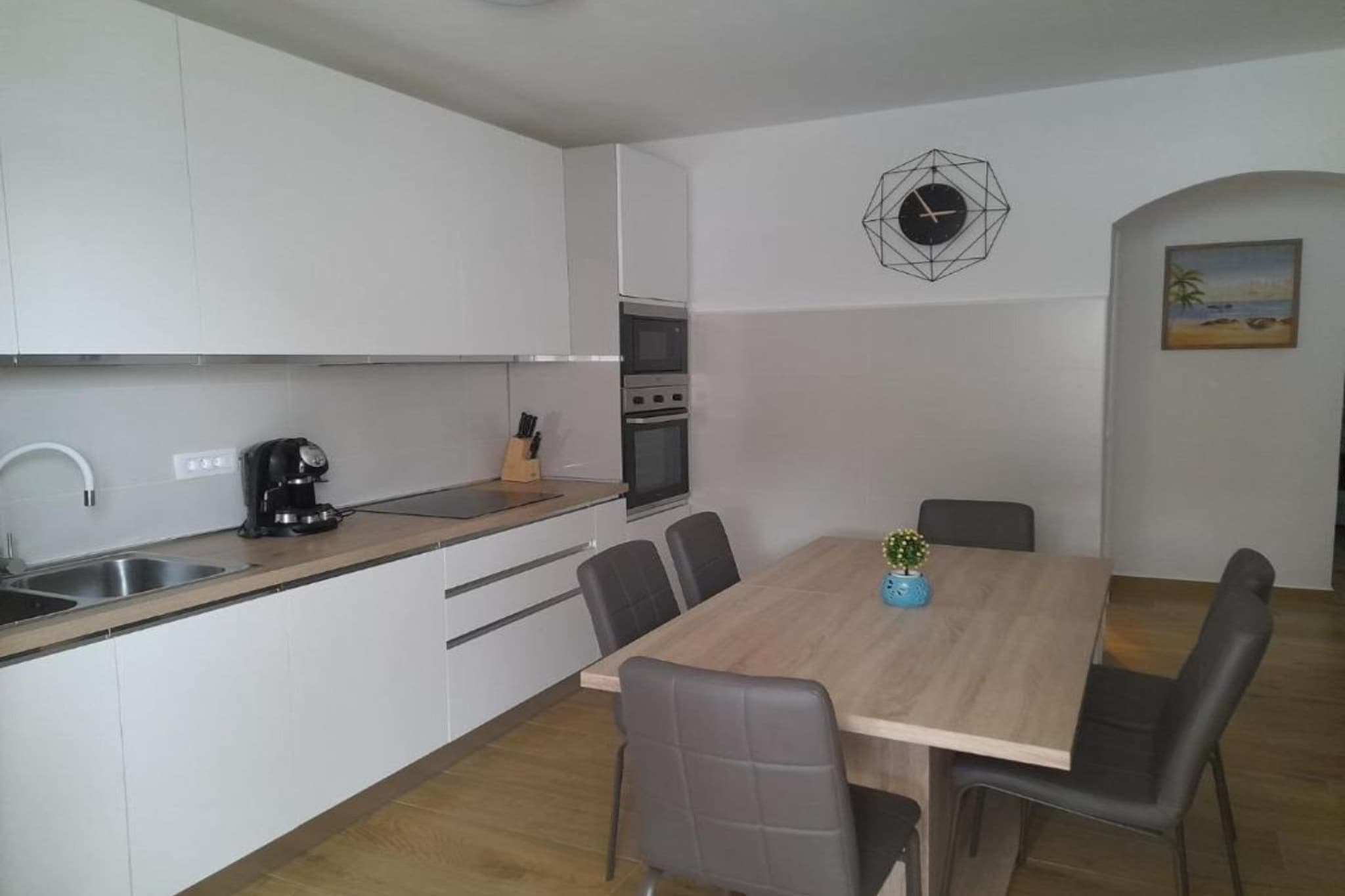 Two Bedroom Apartment With Private Pool-Dining room