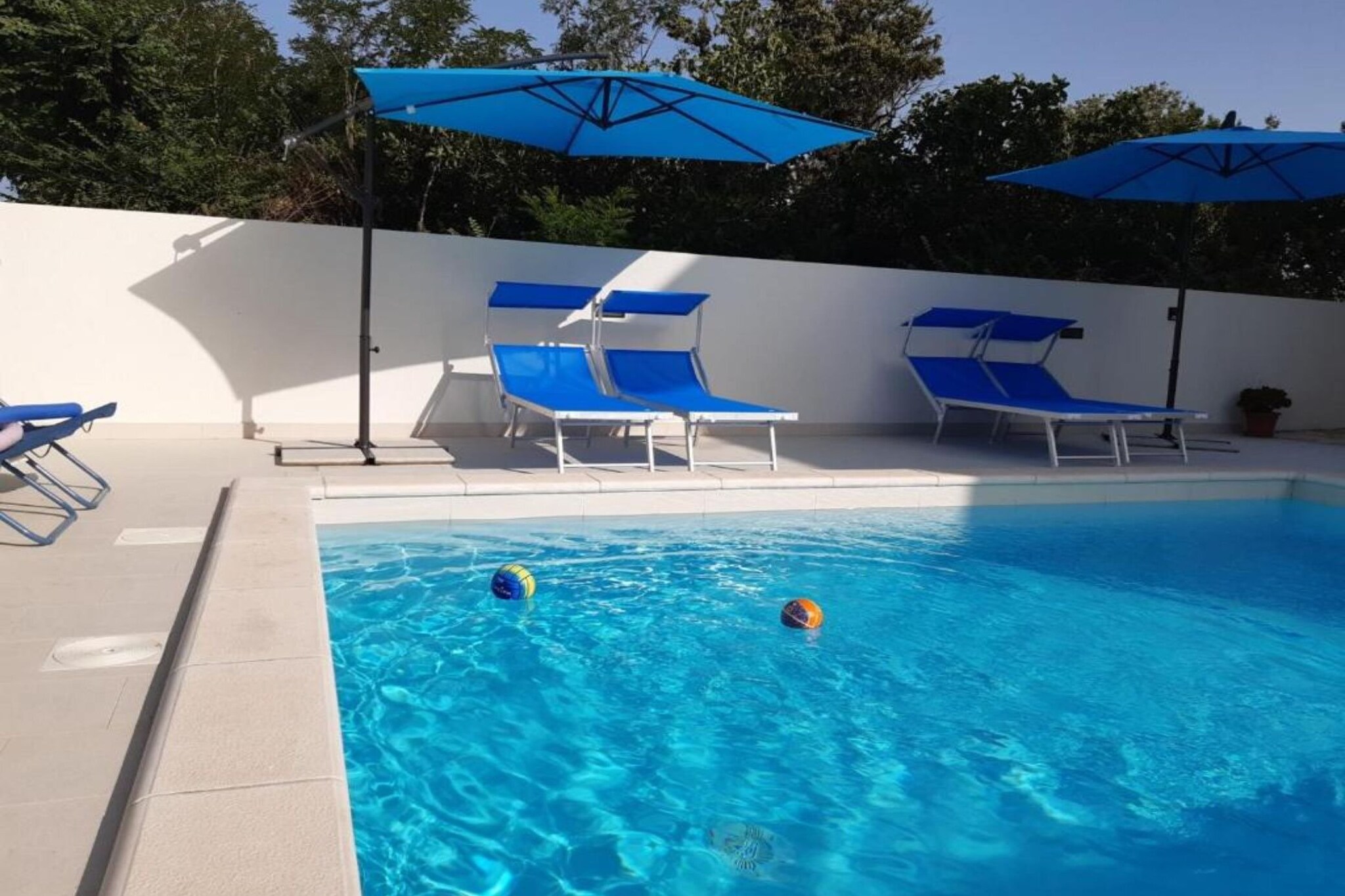 Two Bedroom Apartment With Private Pool-Swimming pool