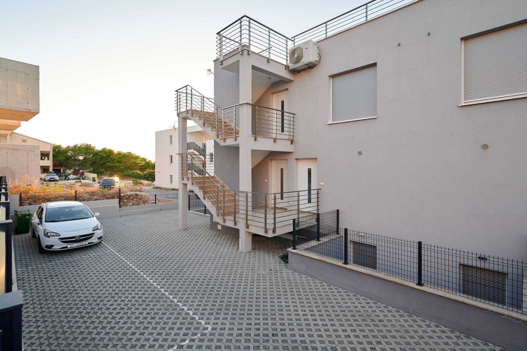 Exclusive Okrug Gornji Apartment with Shared Pool - Two bedroom Apartment with Shared Pool-Outdoor