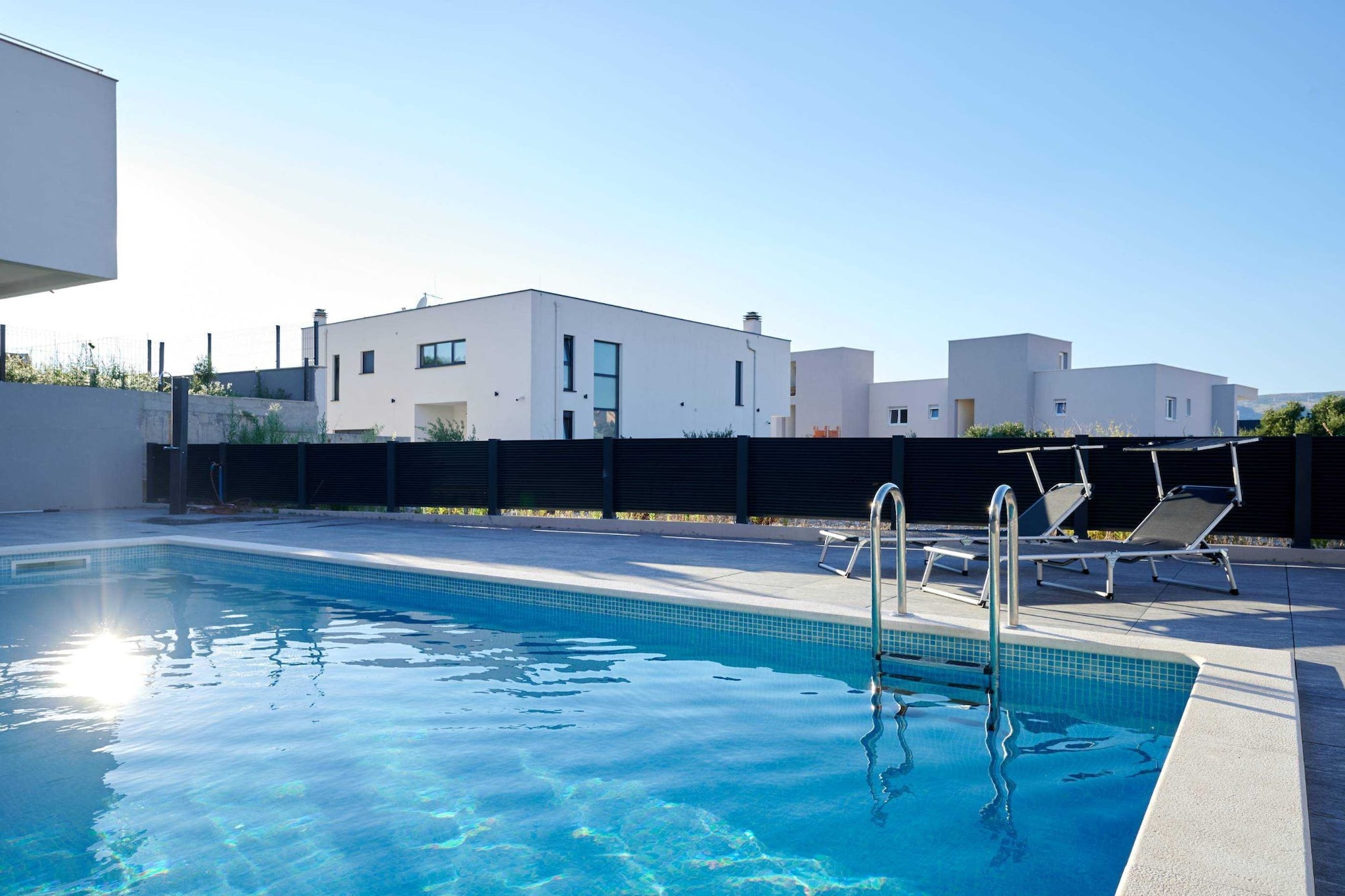 Exclusive Okrug Gornji Apartment with Shared Pool - Two bedroom Apartment with Shared Pool-Pool