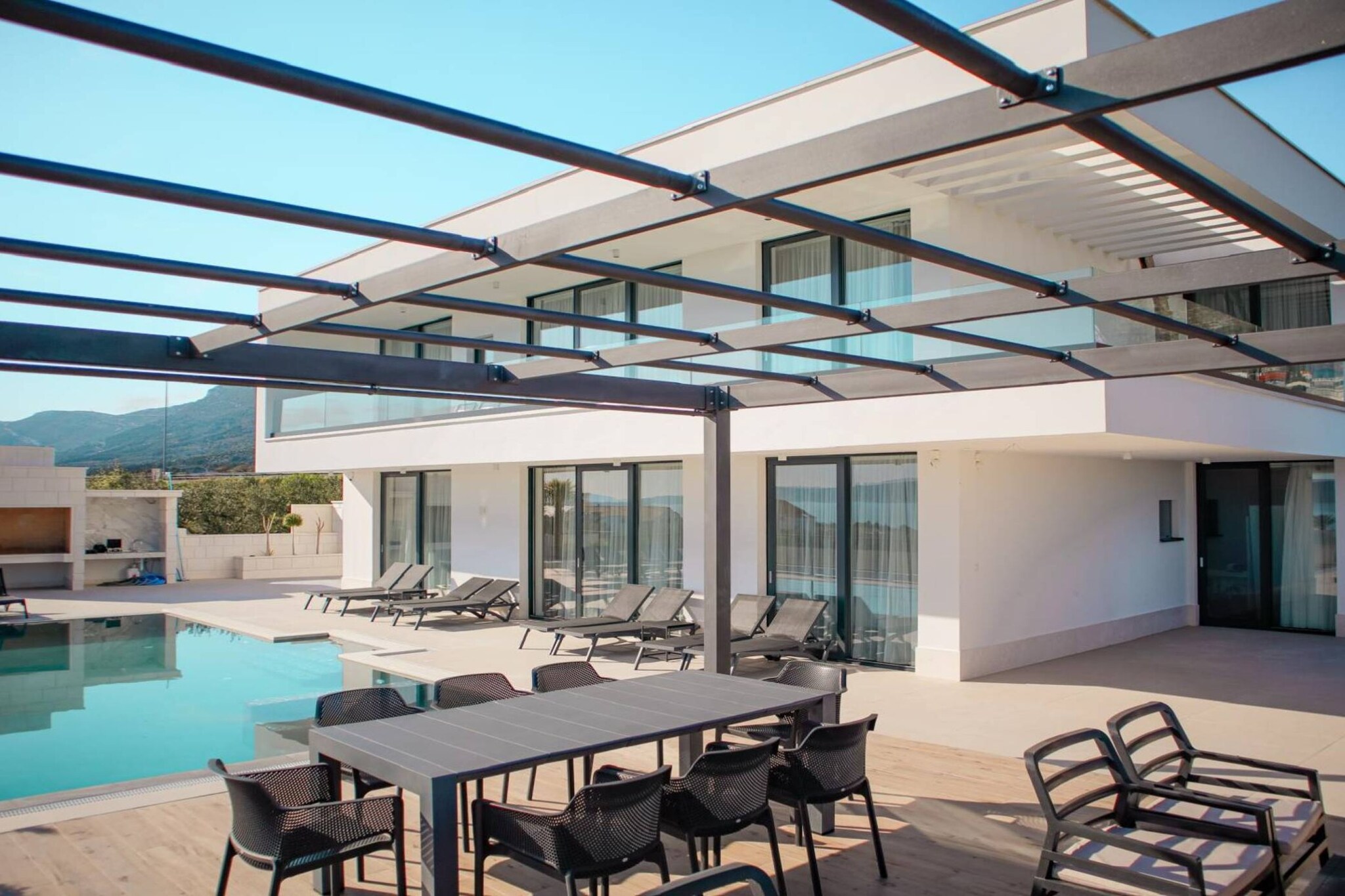 Sunset Serenity Villa with Pool, Gym and Sauna - Six Bedroom Villa with Pool-Piscine