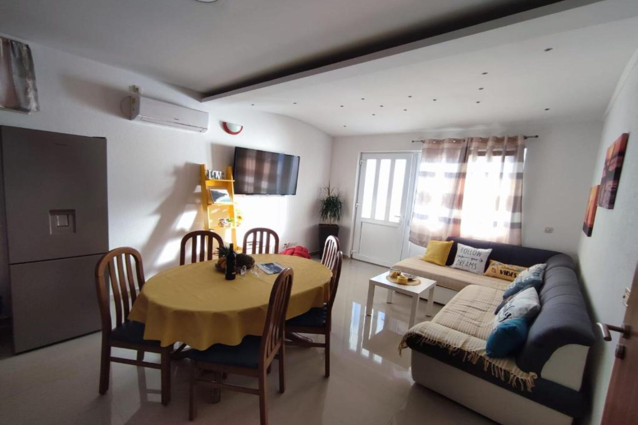 Villa Orada Superior Ground floor - 2 Bedroom apartment-Salon