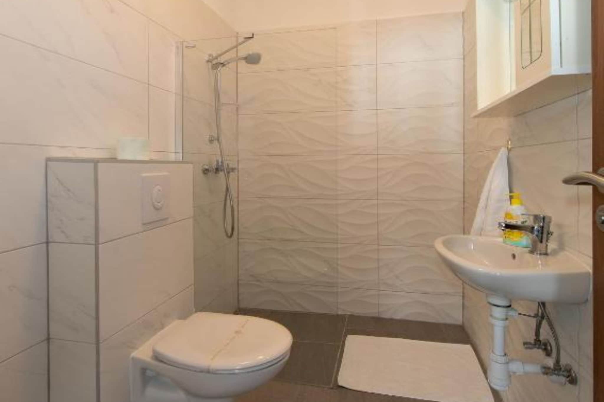Villa Orada Superior Ground floor - 2 Bedroom apartment-Salle de bain