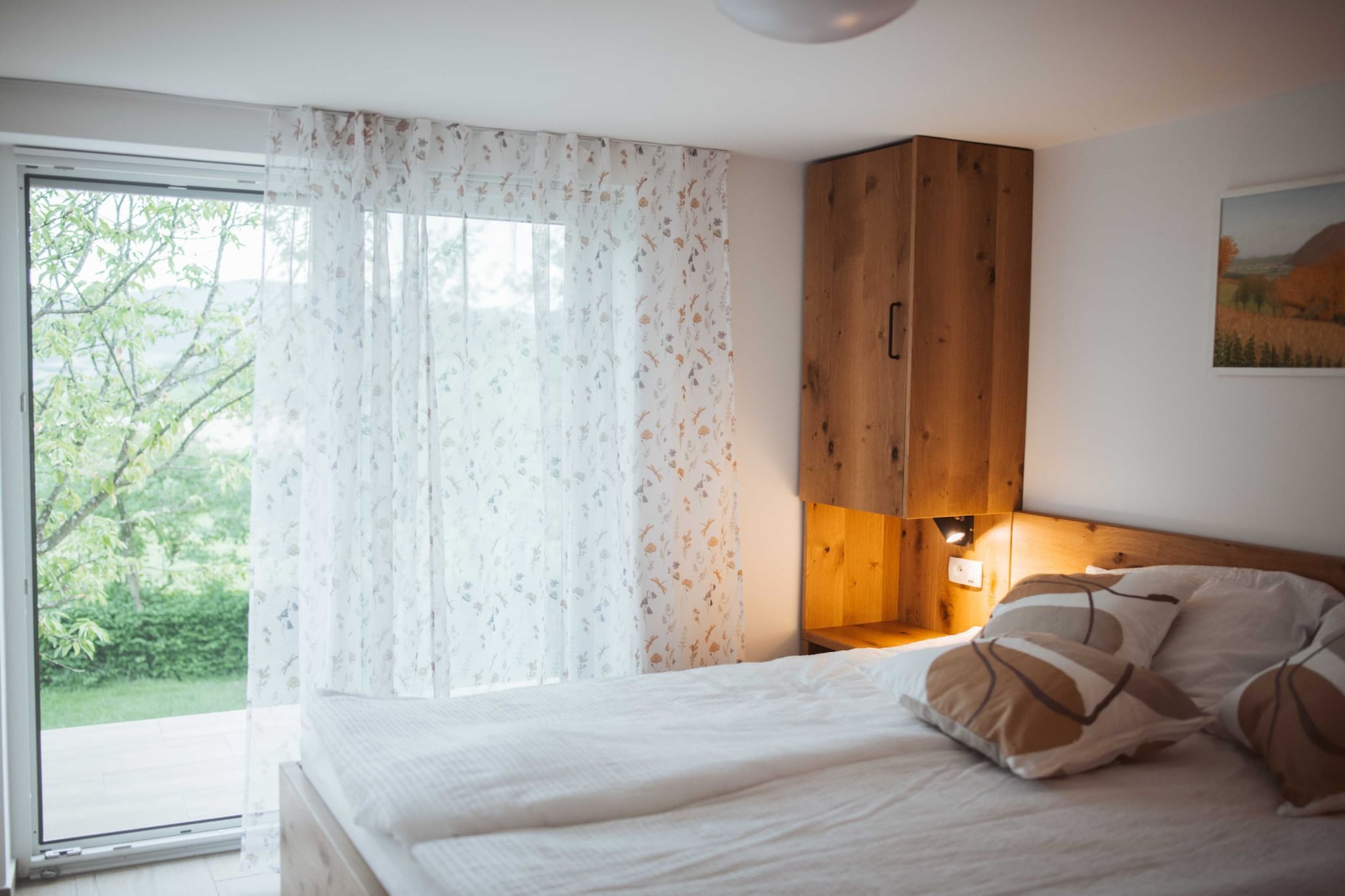 Cozy Holiday Home with Fireplace and Scenic Hills in Bistrica ob Sotli - Two Bedroom Holiday Home-Slaapkamer