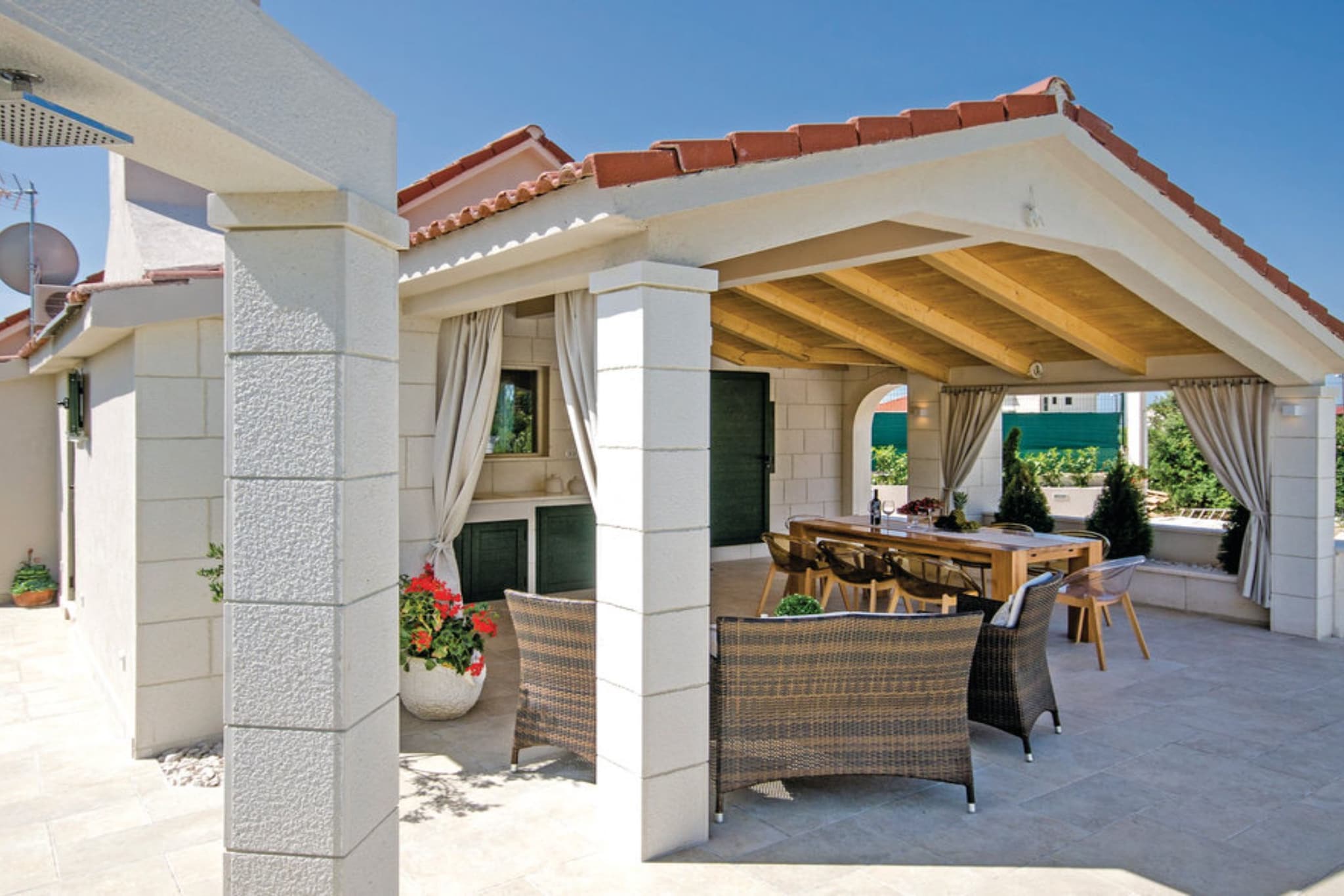 Luxury Villa MaLo - Holiday Home-Outdoor
