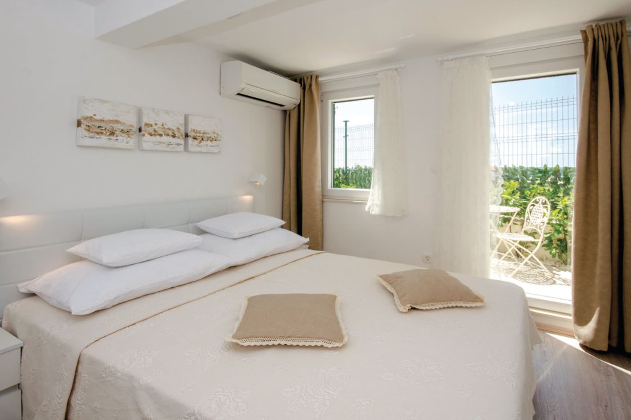 Luxury Villa MaLo - Holiday Home-Bedroom