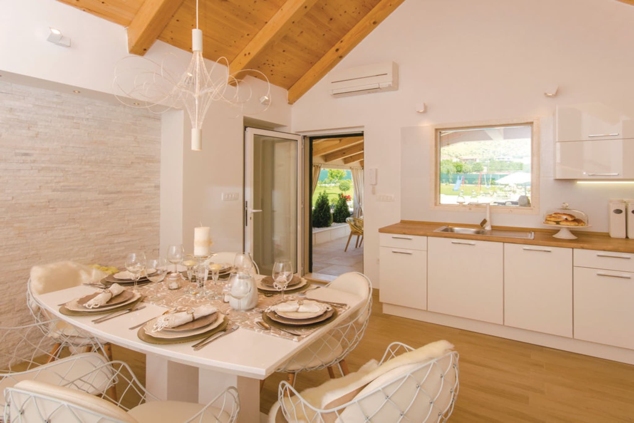 Luxury Villa MaLo - Holiday Home-Kitchen