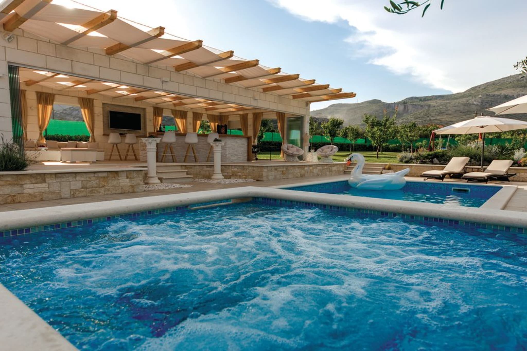 Luxury Villa MaLo - Holiday Home-Pool