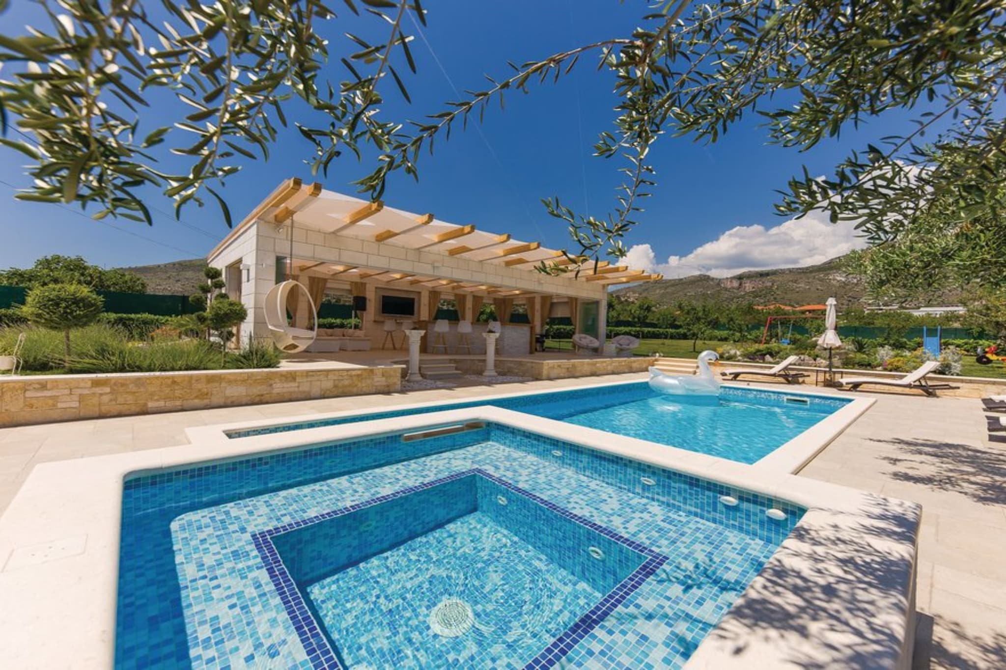 Luxury Villa MaLo - Holiday Home-Pool