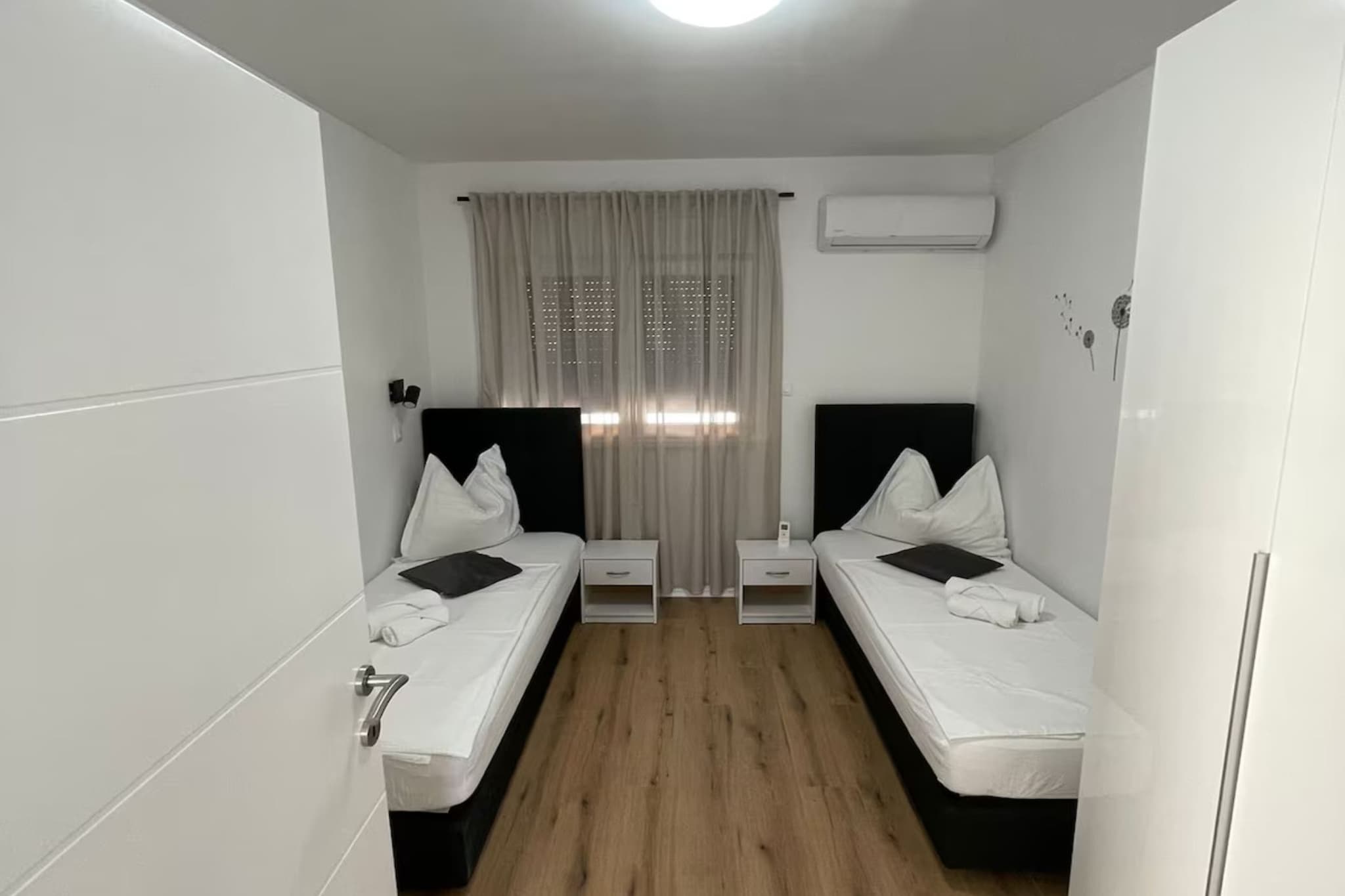 Villa  With Pool-Chambre