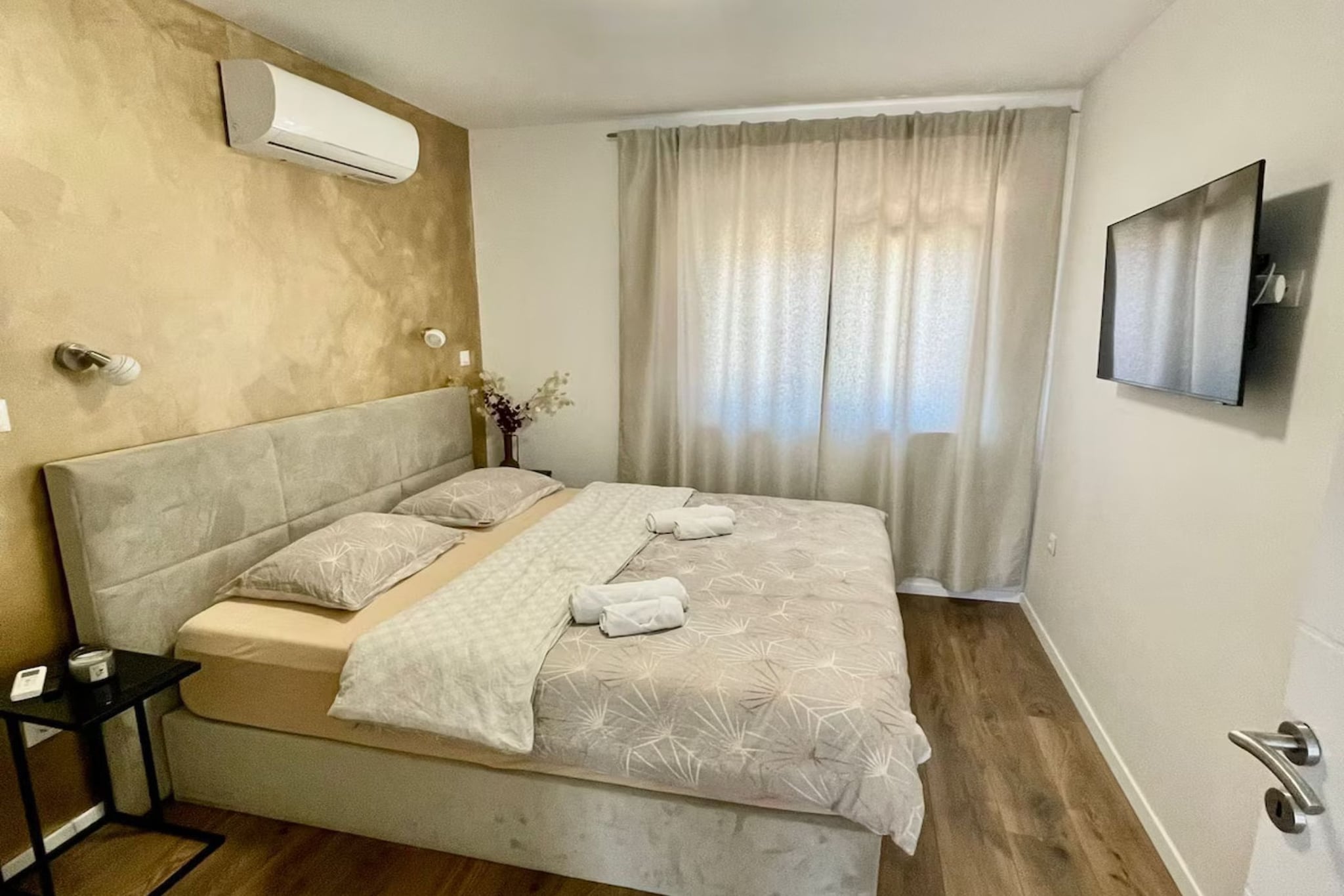 Villa  With Pool-Chambre