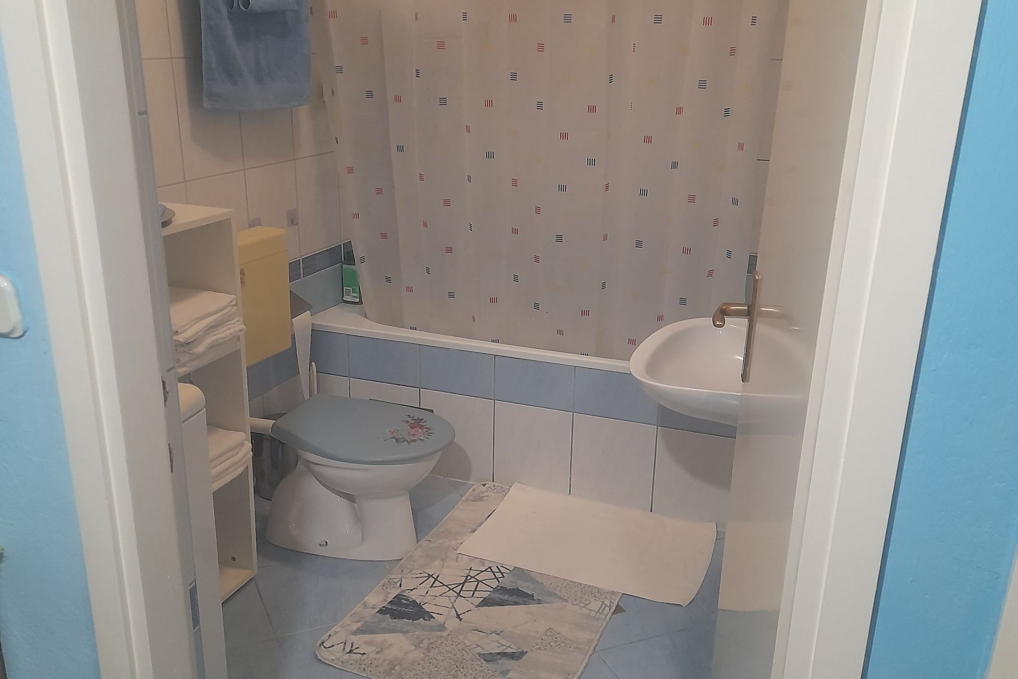 Holiday Home Village Paradise-Bathroom