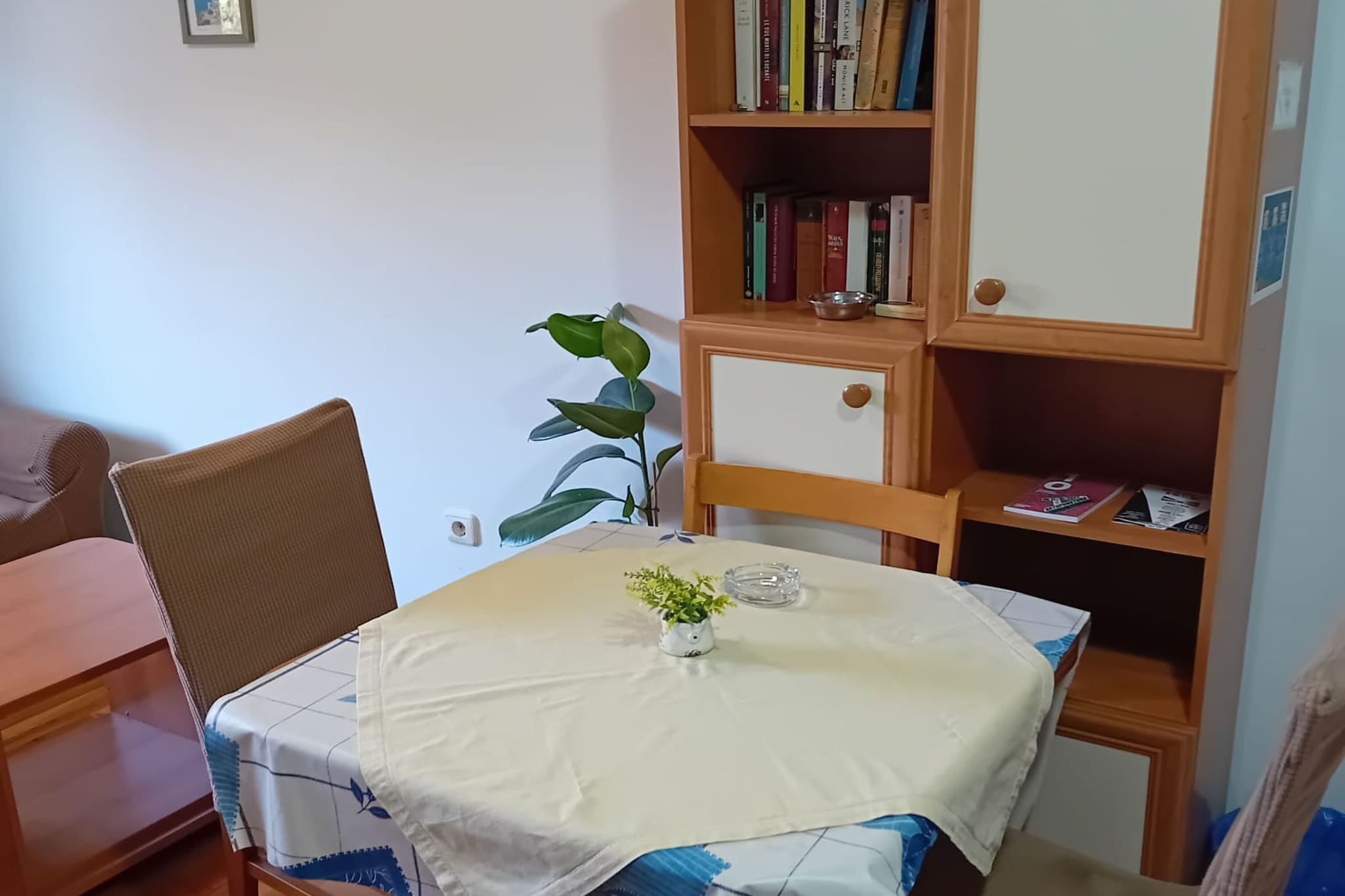 Apartments Petrova-Living room