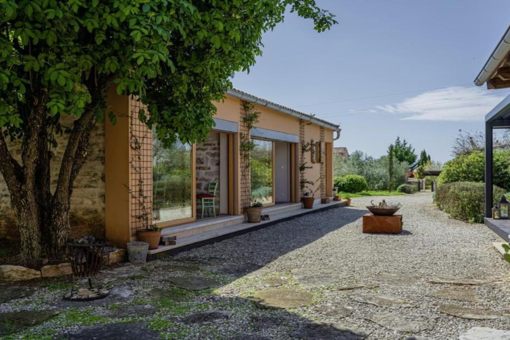 Poolside Grand Retreat Villa-Outdoor