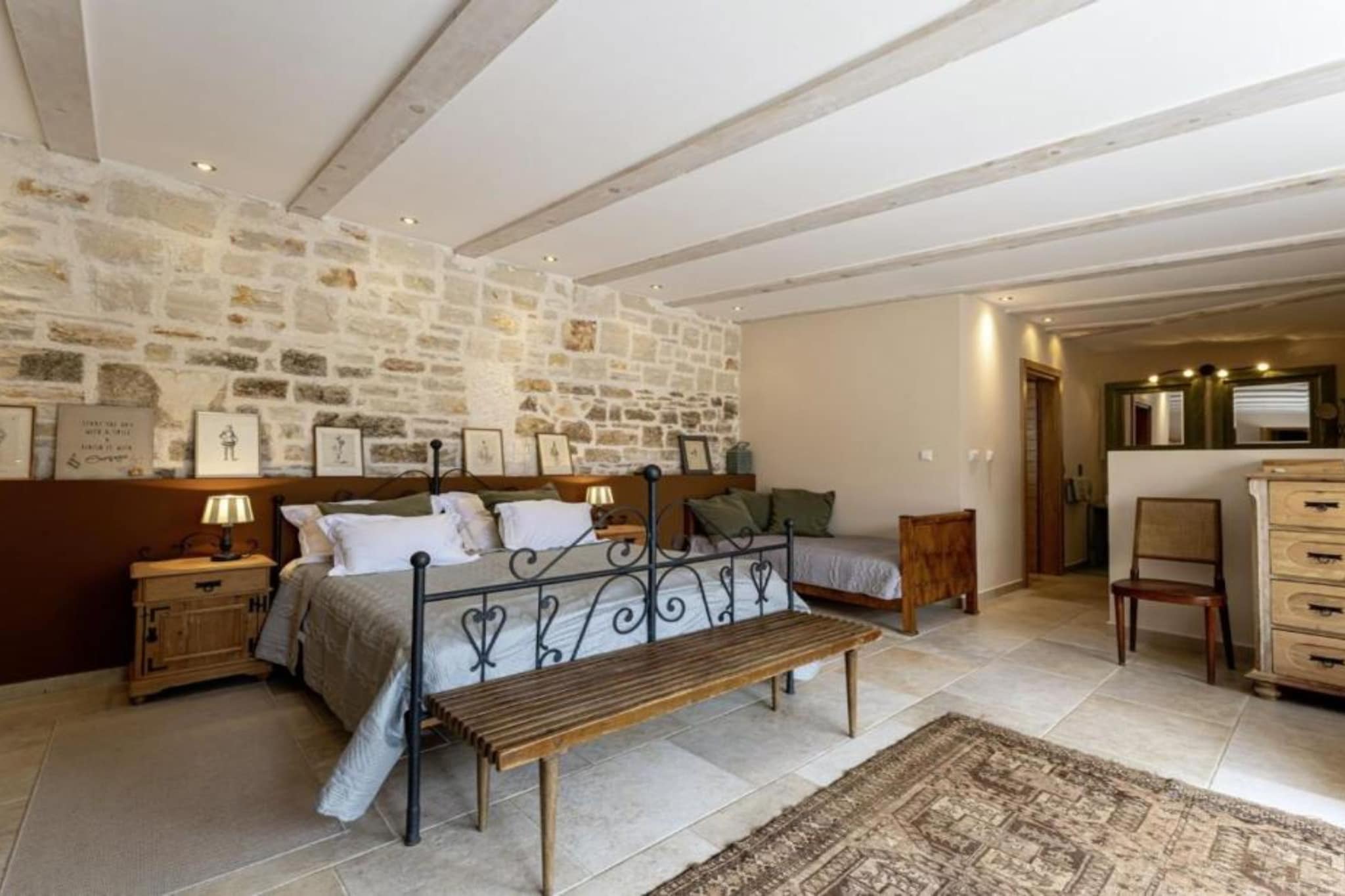 Poolside Grand Retreat Villa-Bedroom
