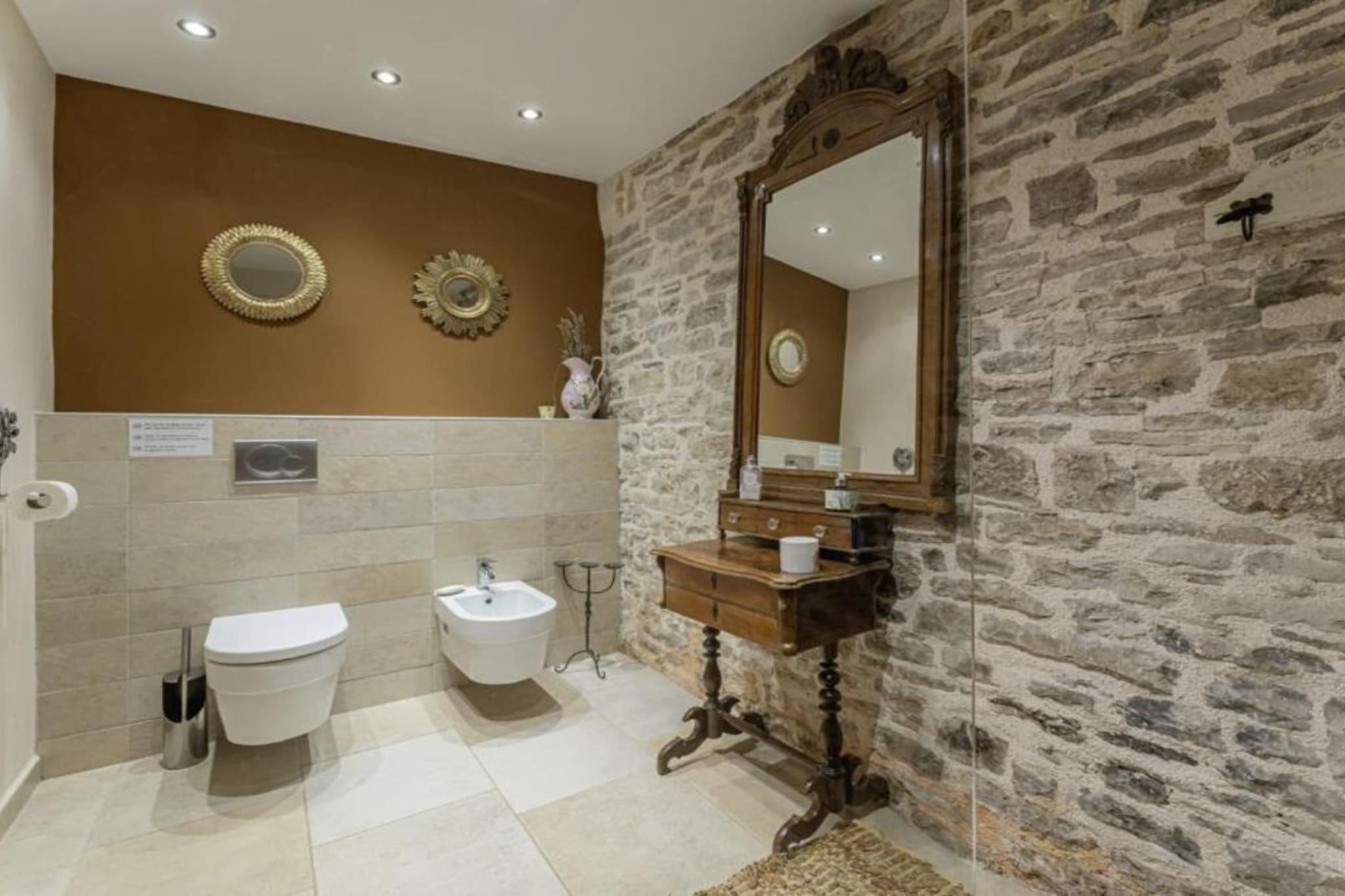 Poolside Grand Retreat Villa-Bathroom