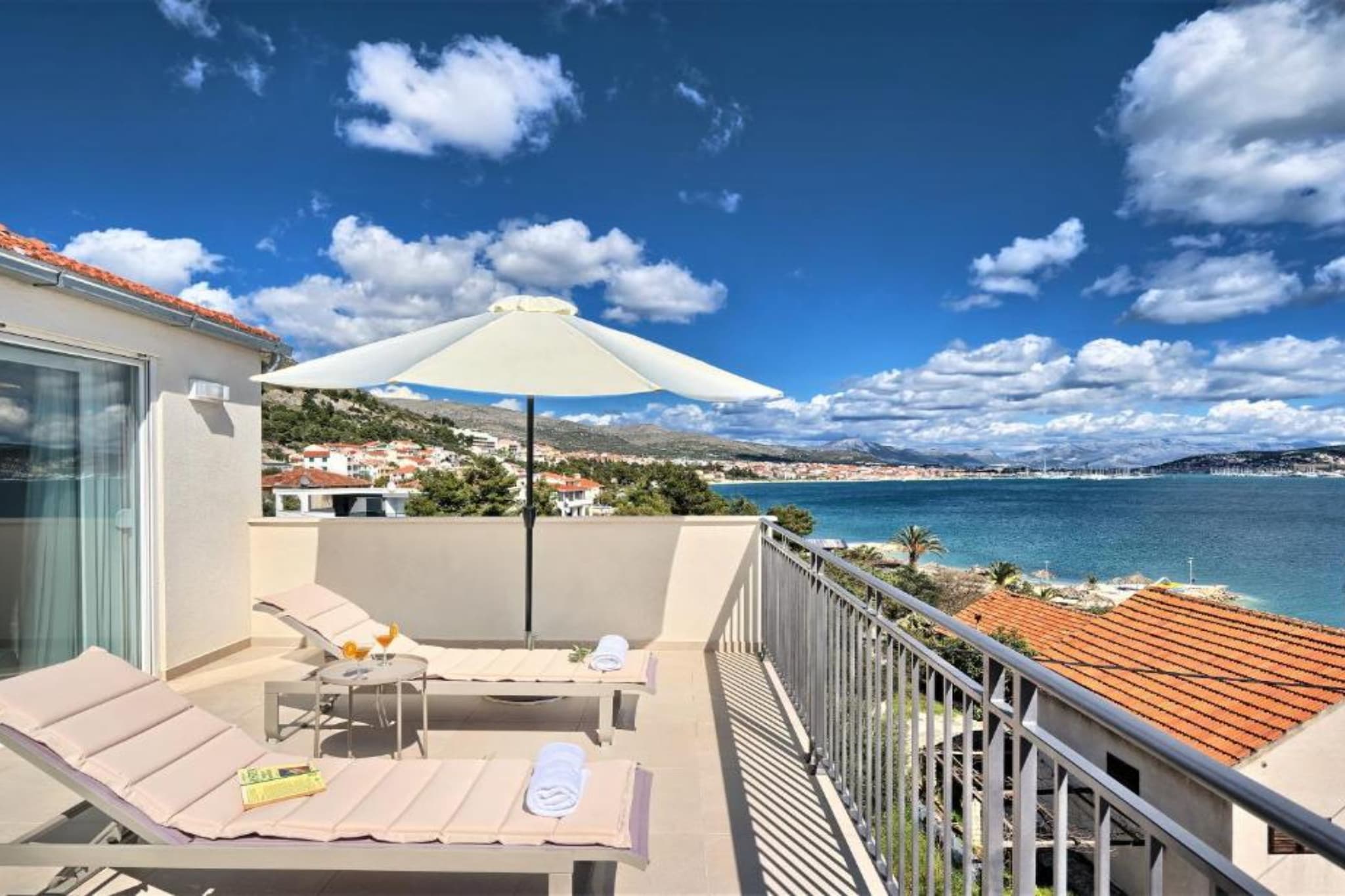 One-Bedroom Apartment With Terrace And Sea View-Terras