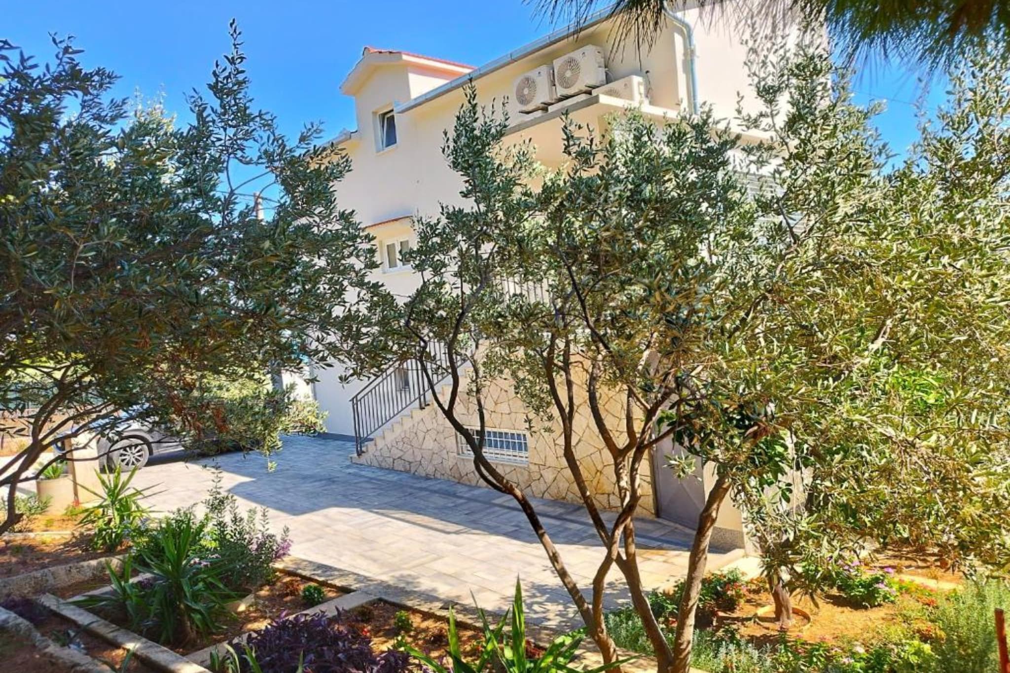 Two-Bedroom Apartment With Balcony And Sea View-Buitenlucht