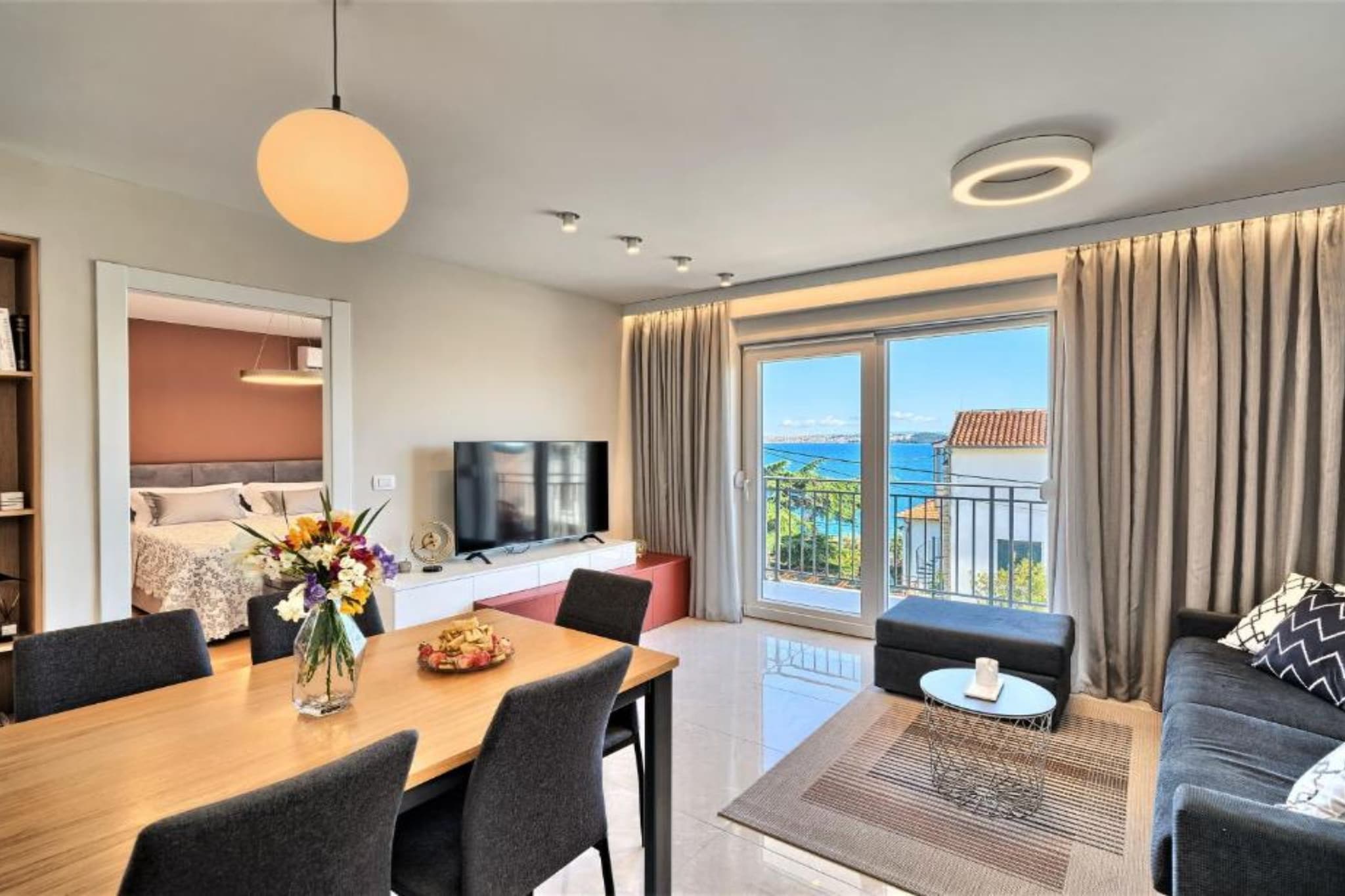 Two-Bedroom Apartment With Balcony And Sea View