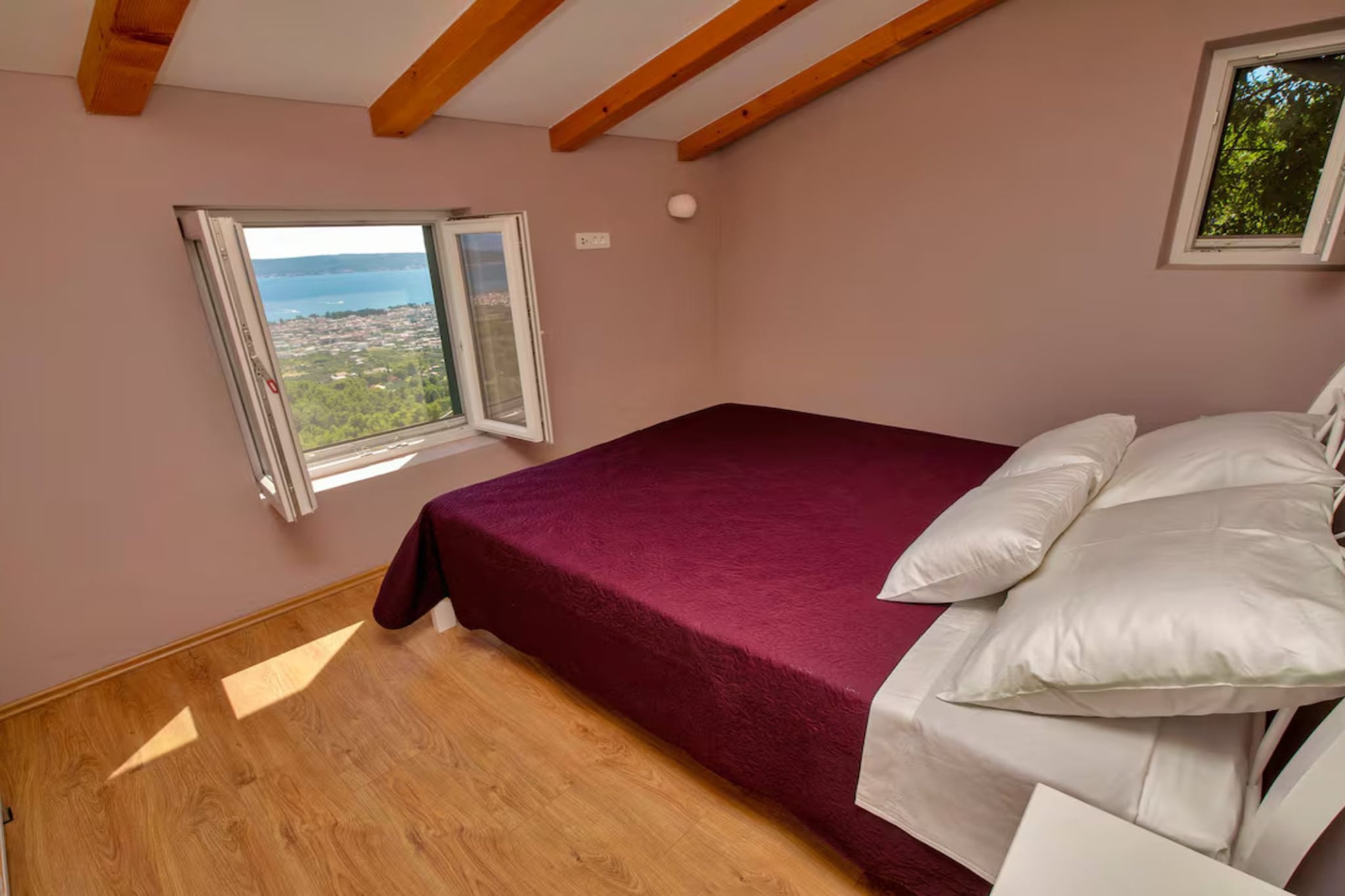 Stone House Bay View Kaštela - Two Bedroom House with Pool-Chambre