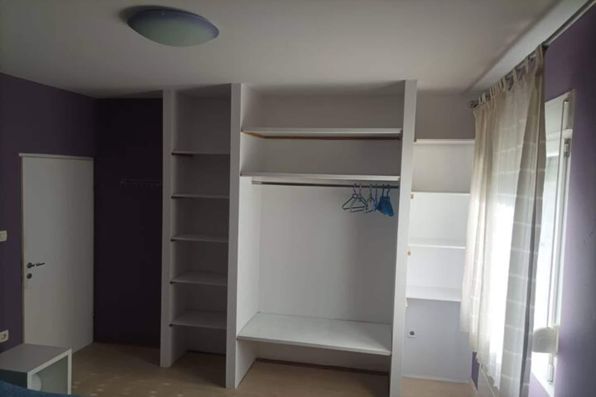 Garden Oasis - Kaštel Lukšić - One Bedroom Apartment with Balcony-Chambre
