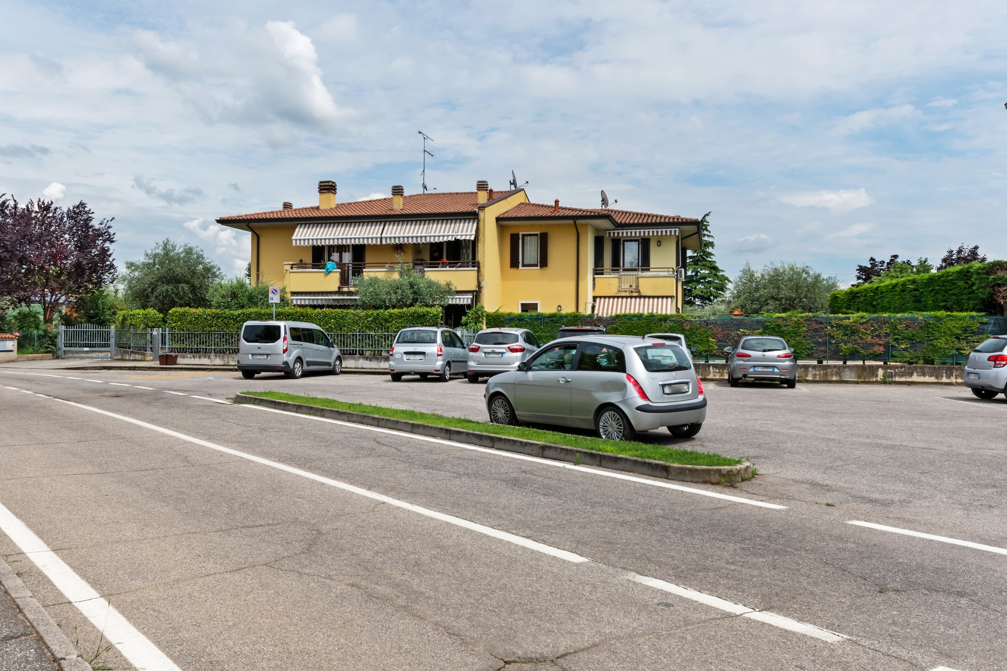 Terme Uno-Exterior summer