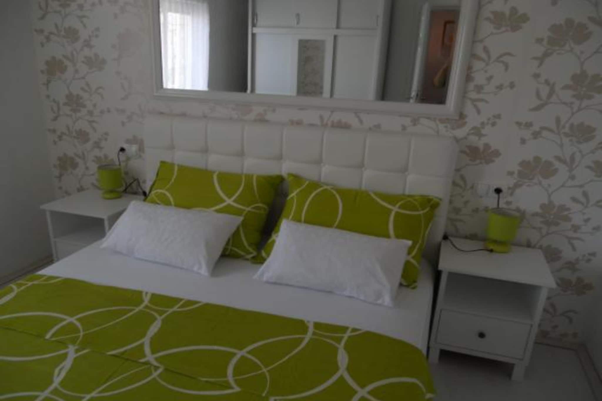 Apartments Dea & Paula - Two Bedroom Apartment with Terrace-Nicht getaggt