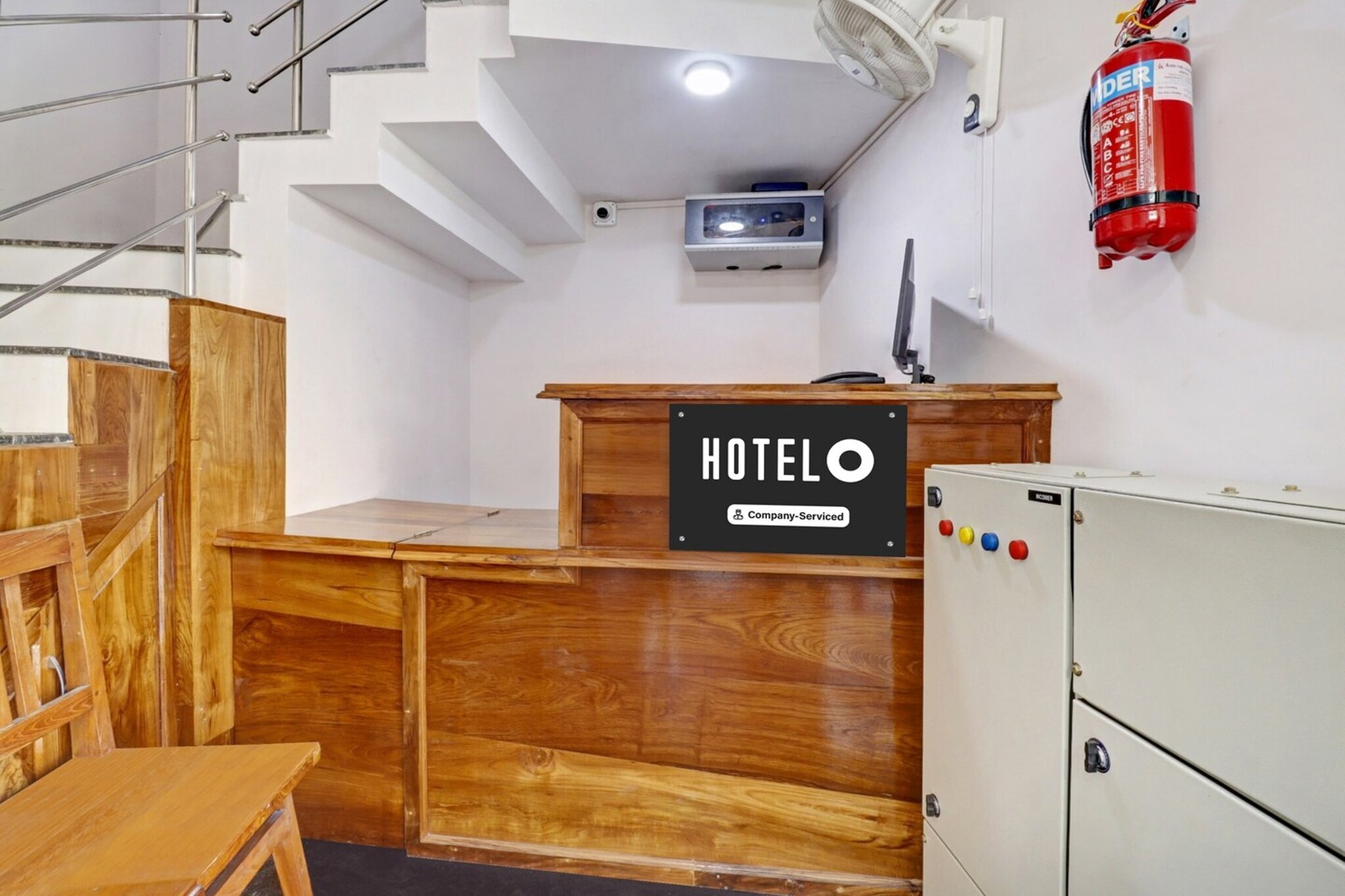 Ground floor: (bedroom(double bed, TV, seating area, air conditioning, Towels incl., telephone), bathroom(bathtub or shower, shower, washbasin, toilet, shampoo, body soap, hot water))